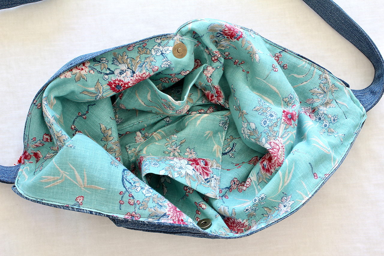 recycled-denim-hobo-handbag4.png