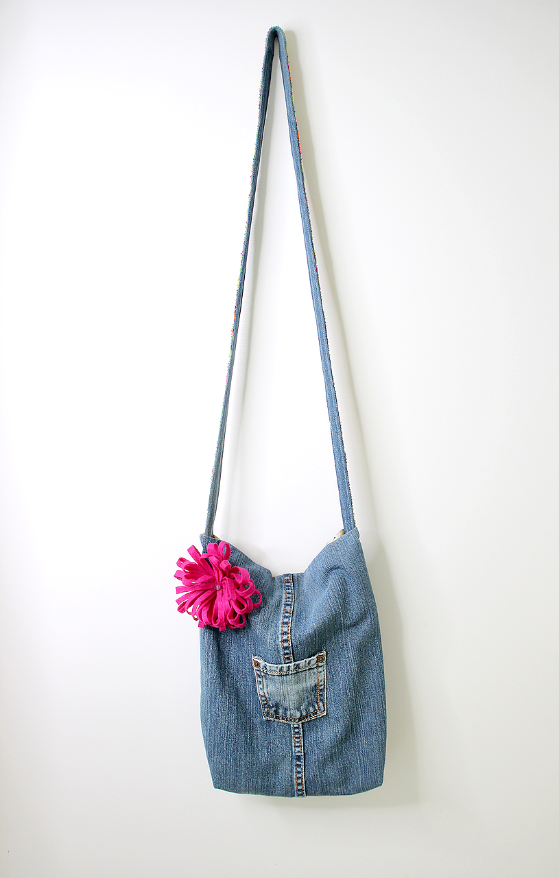 recycled-denim-bag-hot-pink-flower.png