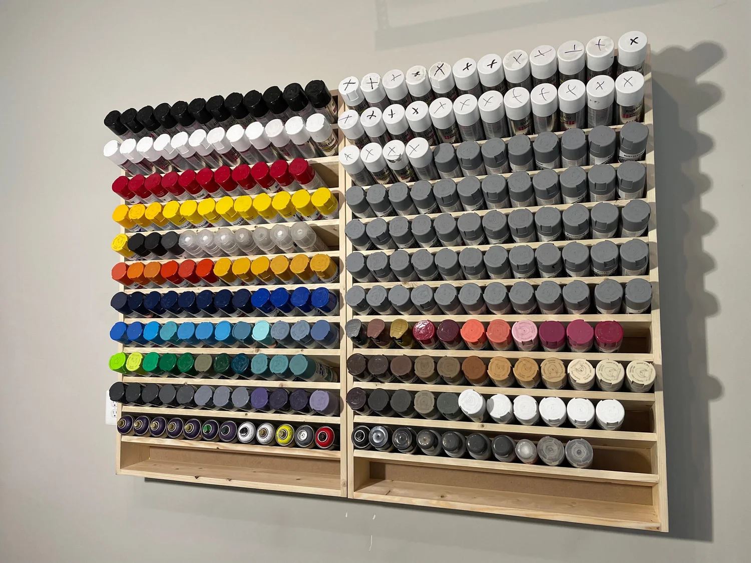 Spray Paint Rack Plans — Dave Taylor's 3D Wood Art