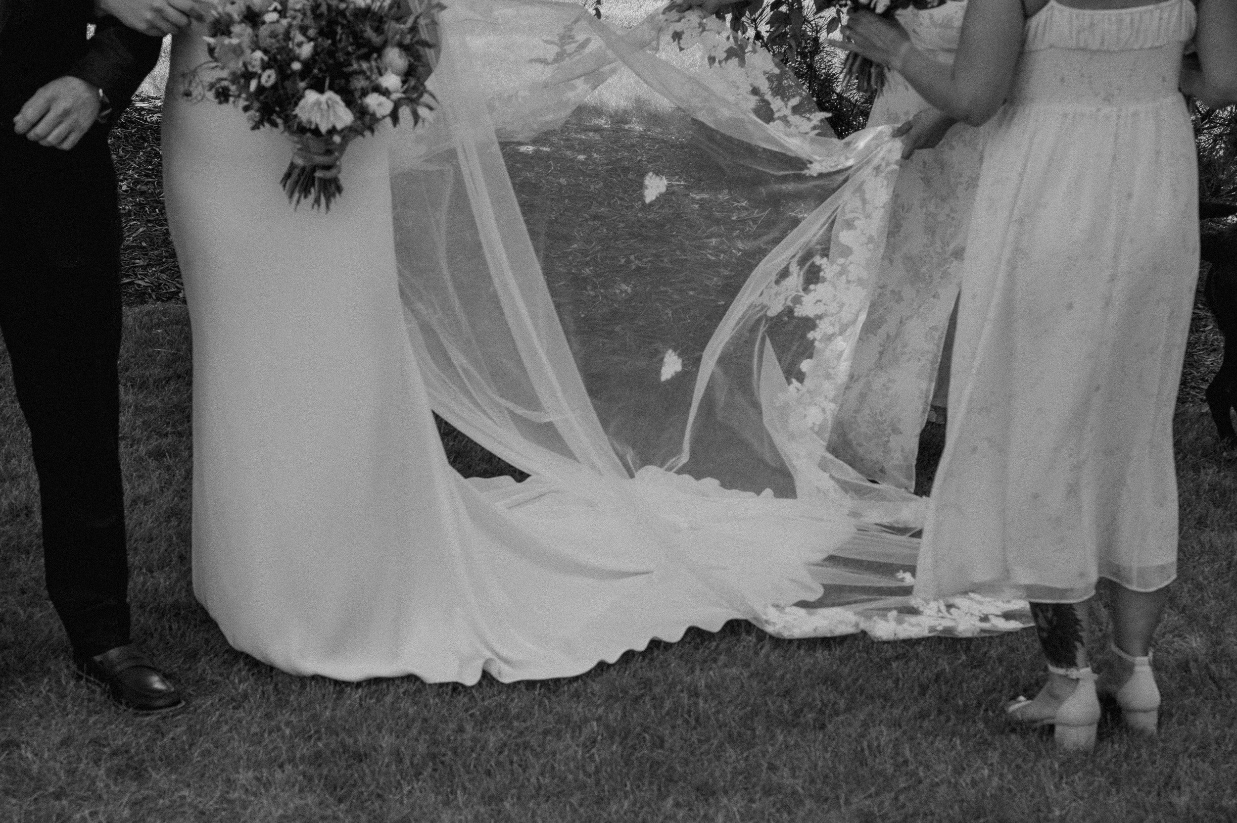 kiandra jeffery - winnipeg wedding photographer - jenny & mack - 13.jpg