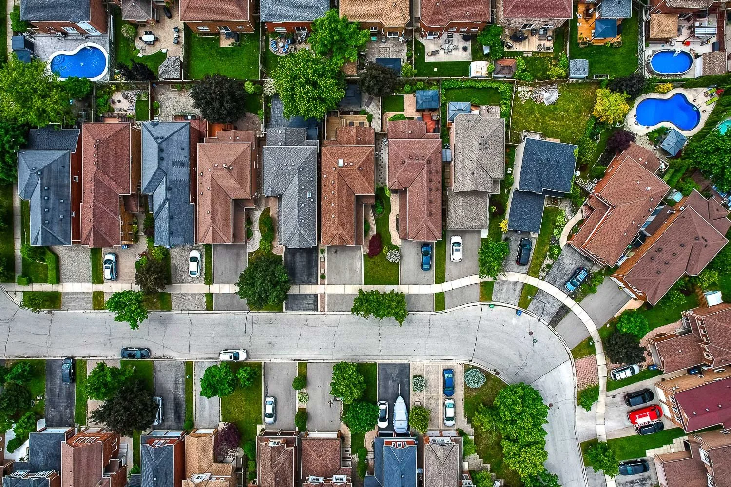 Top-down aerial view of residential neighbourhood