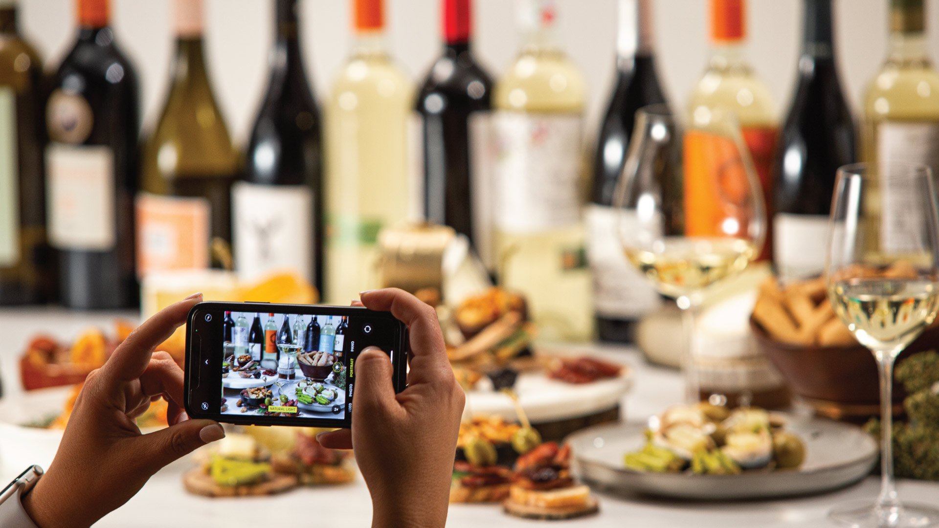 SOCIAL_SPREAD_SHOT.jpg