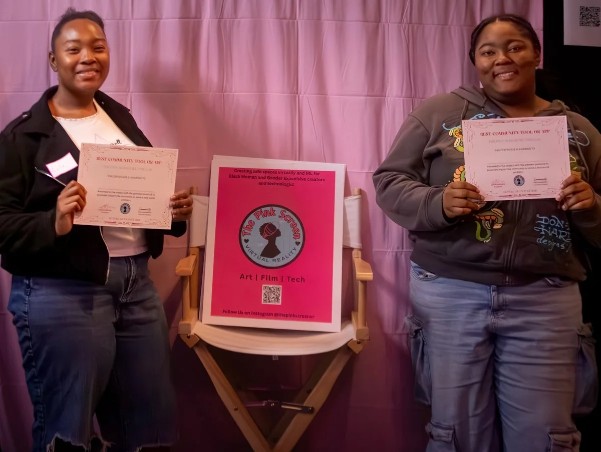 The Pink Screen IRL-141.jpg