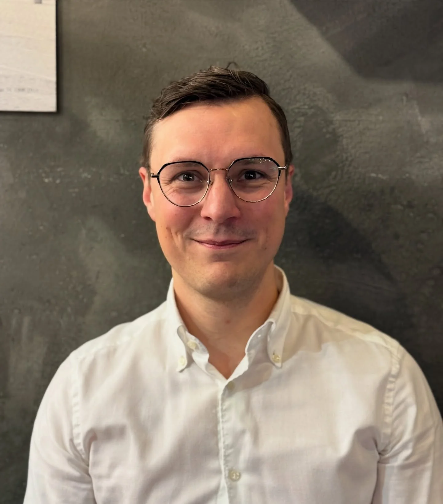 Vi avslutar veckan med h&auml;rliga nyheter - varmt v&auml;lkommen till AC Johan Thorell! 🌟

Med erfarenhet inom energi, digitalisering och smart elbilsladdning, senast fr&aring;n Elaway, &auml;r Johan ett riktigt starkt tillskott till teamet. Kul a