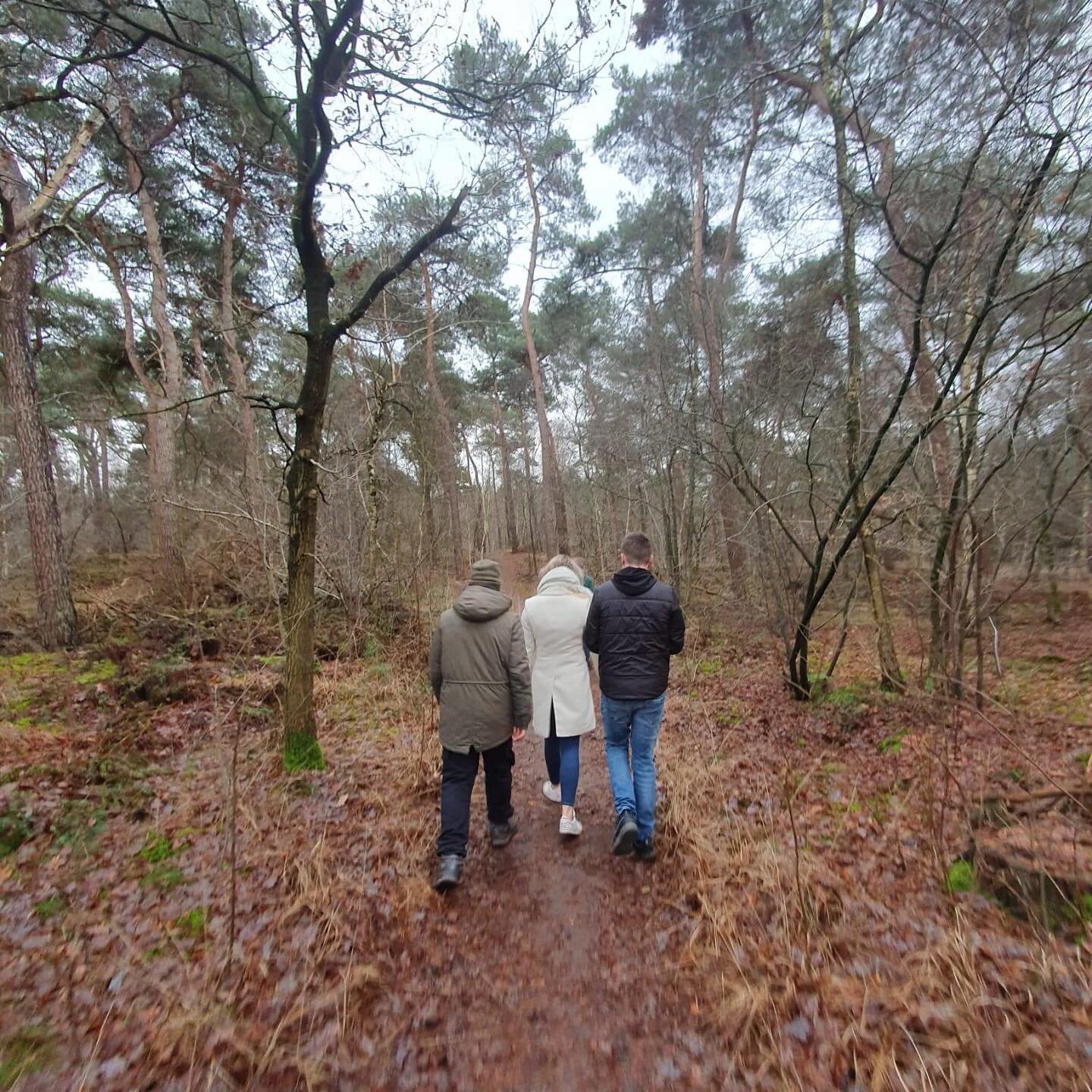 Bij LinQ werken we vanuit verschillende leefwerelden. En de natuur vinden wij een hele belangrijke!

Zo hebben wij het zandbos voor de deur en daar maken we natuurlijk veel gebruik van! Hardlopen, bootcampen, maar ook wandelen. En vooral wandelen doe