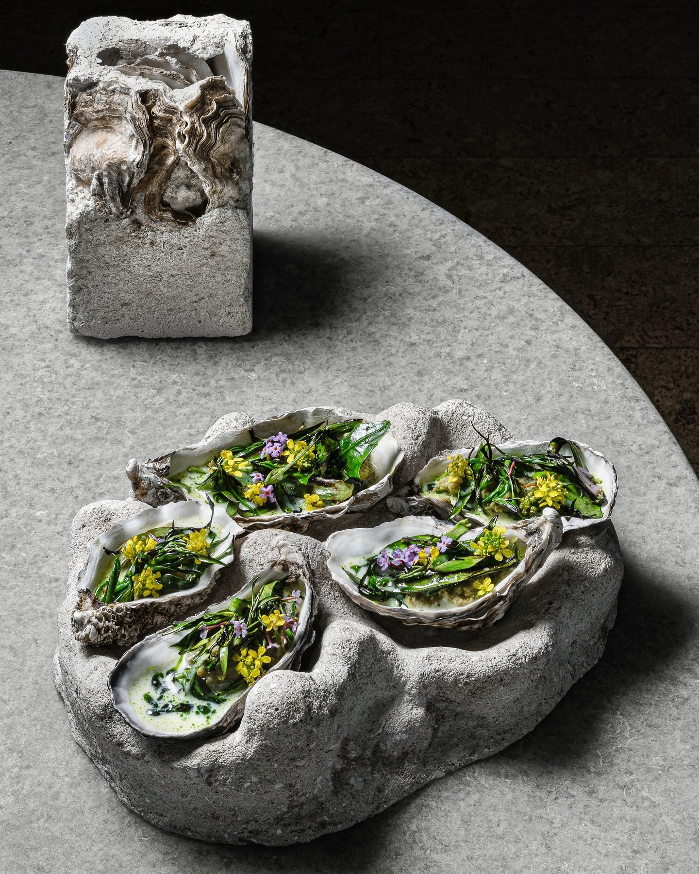 🦋OYSTER METAMORPHOSIS

🦪We&rsquo;re thinking in circles with @matter.forms 

🦋Believe it or not this sexy platter is made from our wasted oyster shells

🦪Our self imposed limitation &lsquo;consume only if we can clean it up&rsquo; means that Oyst