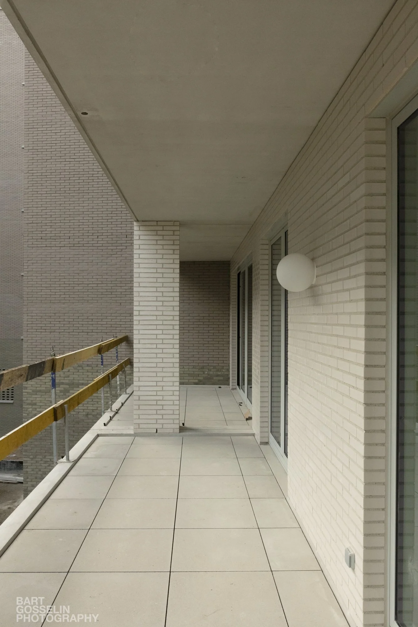 2512 3LIV model app 25.jpg