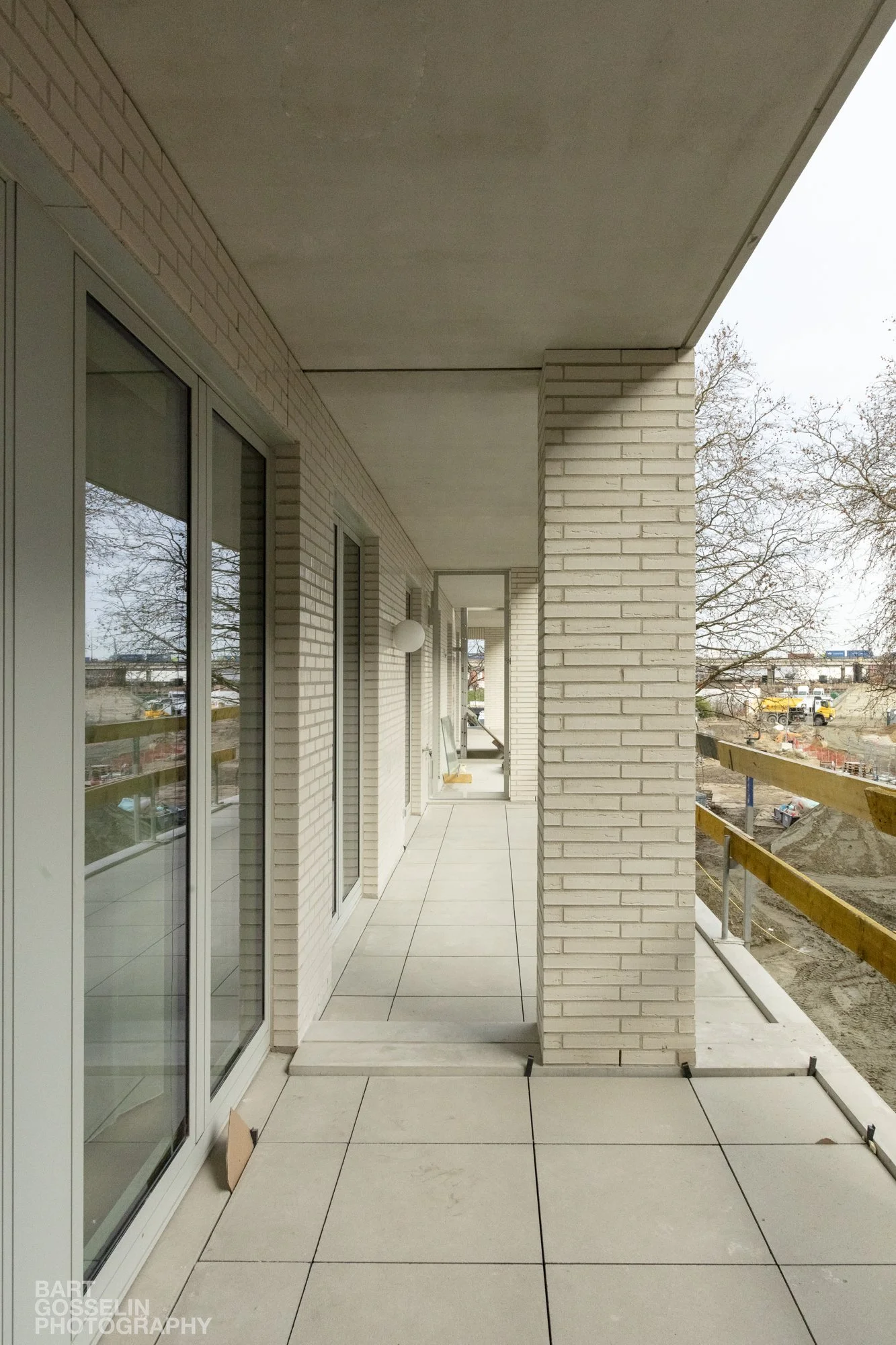 2512 3LIV model app 24.jpg