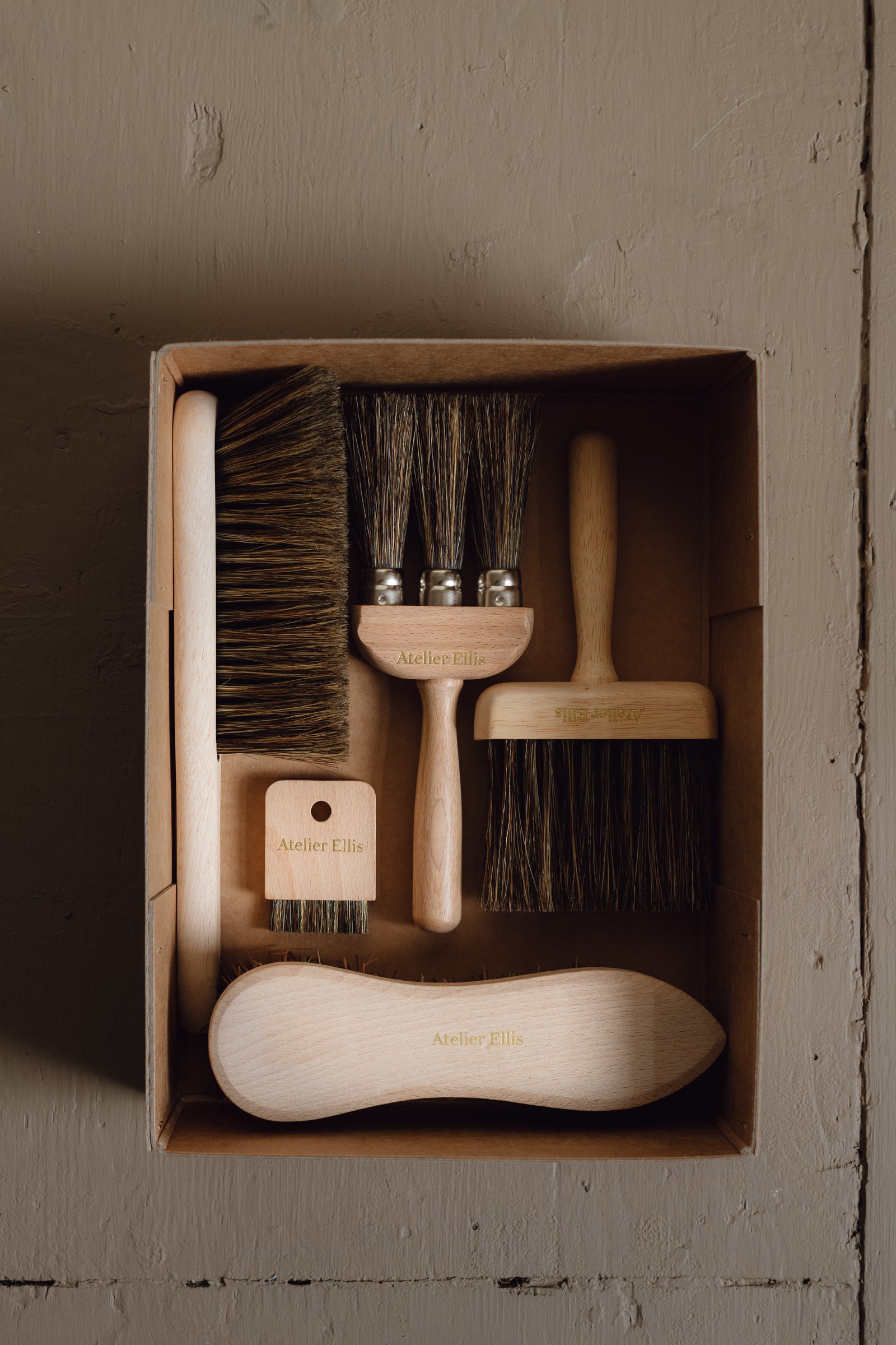 AE.Brushes.Nov23.ECH.jpg