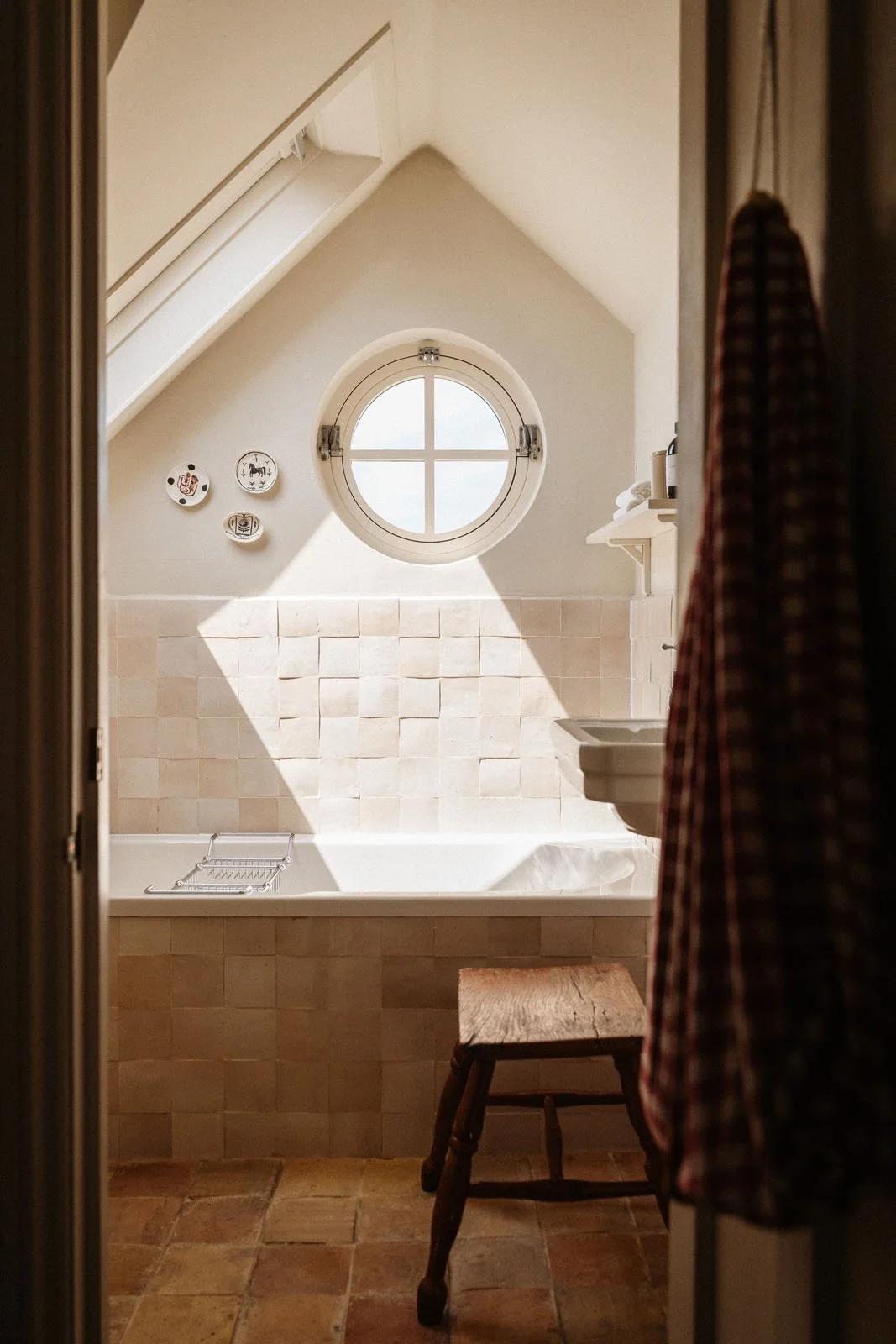 Bathroom at 'The Grove', Merchant & Mills' sewing residency,  painted in Atelier Ellis Milk.