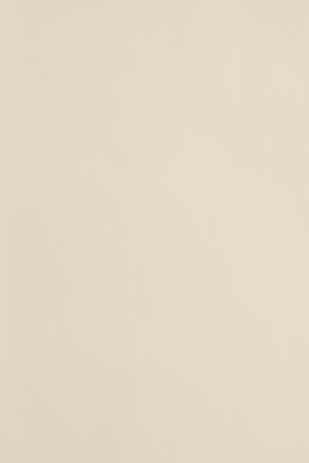 olour swatch of Atelier Ellis’ colour At The Table a comforting warm white.