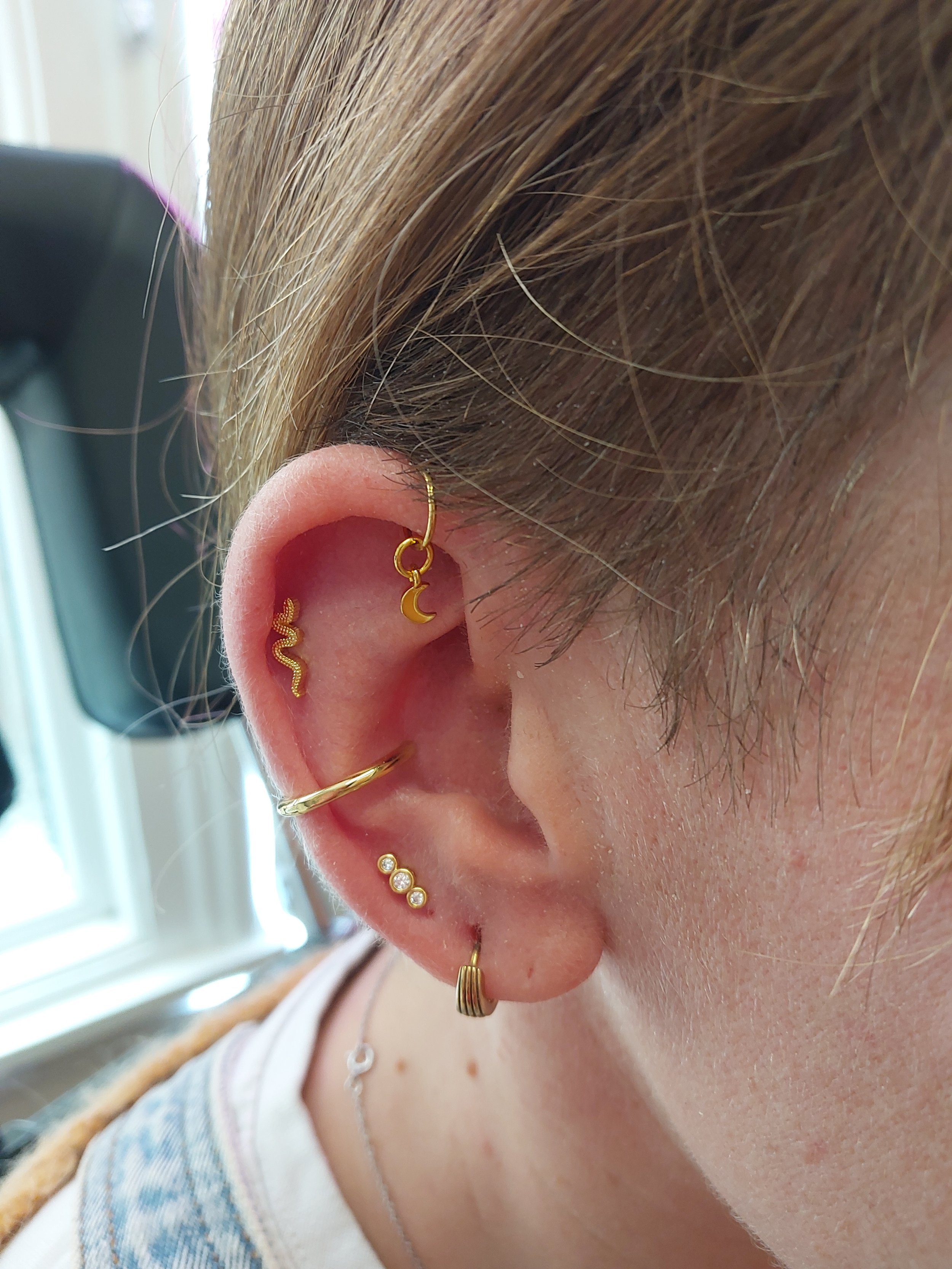 With Genevieve Piercings curated ear piercing party sparkle specialist tooth Jewels jewellery styling laser kings ship tattoo Southsea Portsmouth tattoo kingsshiptattoo femalepiercer piercings with genevieve curated ear specialist piercings multiple