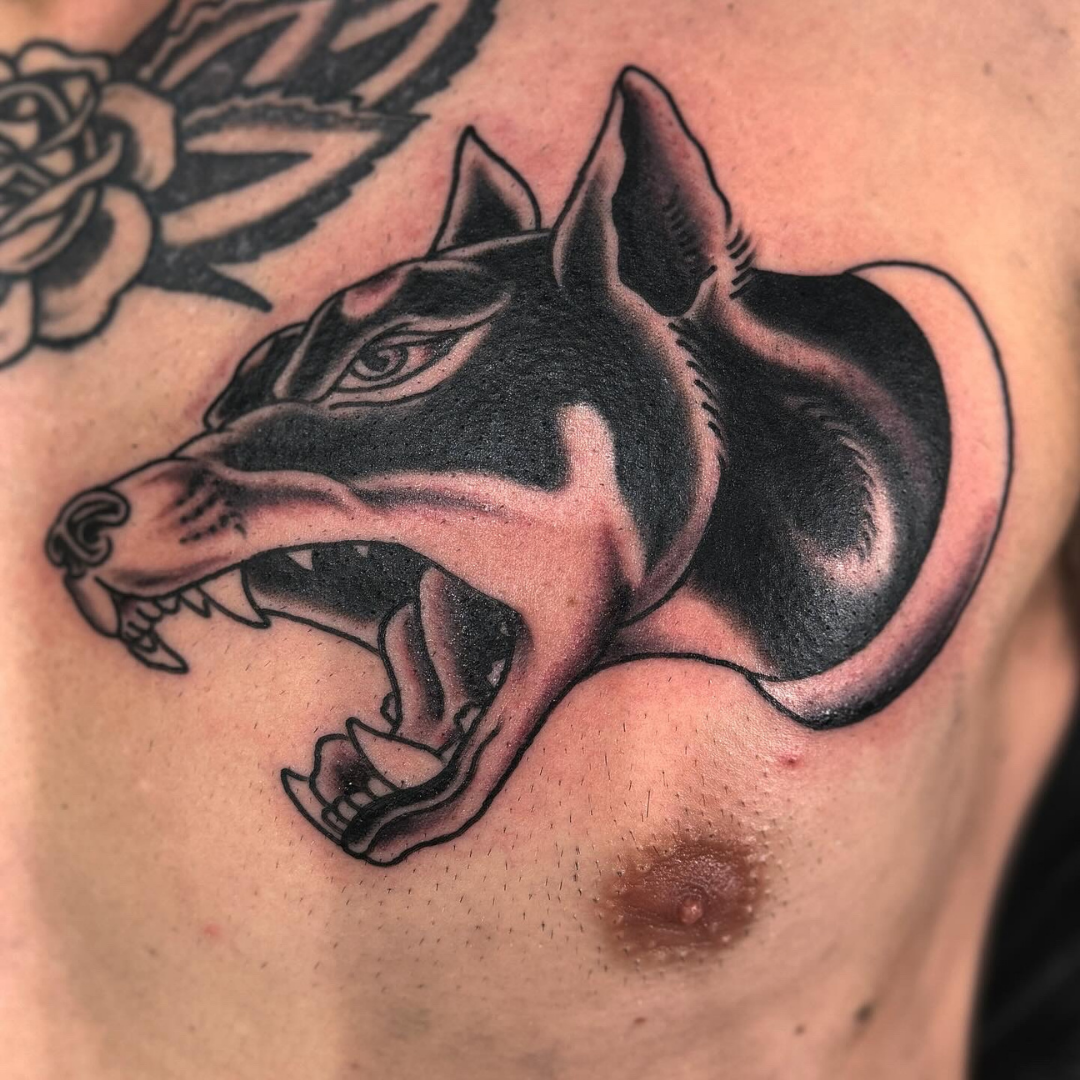 Tom Lindsay traditional tattoos bold tattoos colour tattoos any style of tattoo walk in tattoos southsea kings ship tattoo Portsmouth