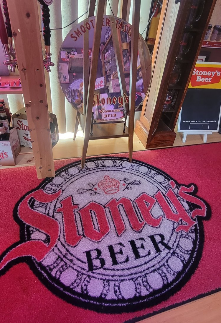 Stoney's Beer bottle-cap floor mat