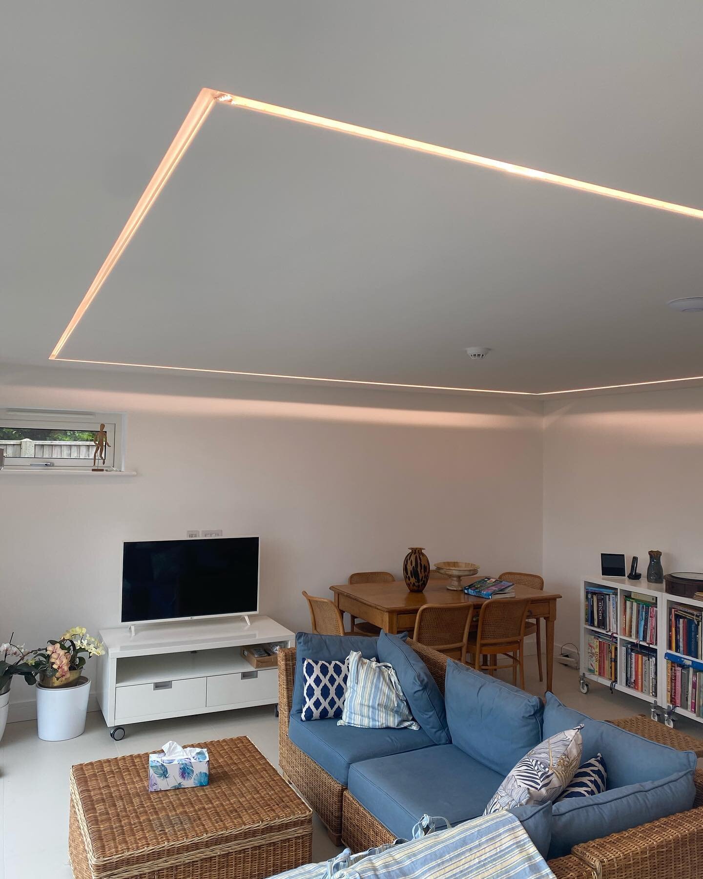 LED Linear lighting is becoming more popular for that seemless ceiling finish.  Our profiles plaster in and direct the light perfectly. #lighting #smarthome #smarthomes #control4_smart_home  #canfordcliffs  #sandbanks #lillput #neeforestnationalpark