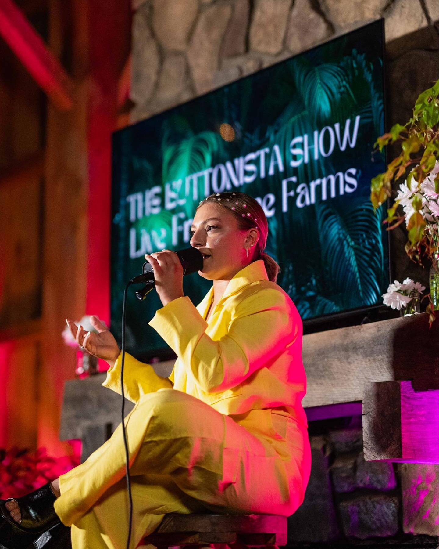 💫 LIVE FROM JUNE FARMS 💫

Even after a few days it&rsquo;s still pretty wild to try and process what it meant to host this show for a packed house. I am in awe of each and every person who showed up and trusted me to entertain them for an entire ev