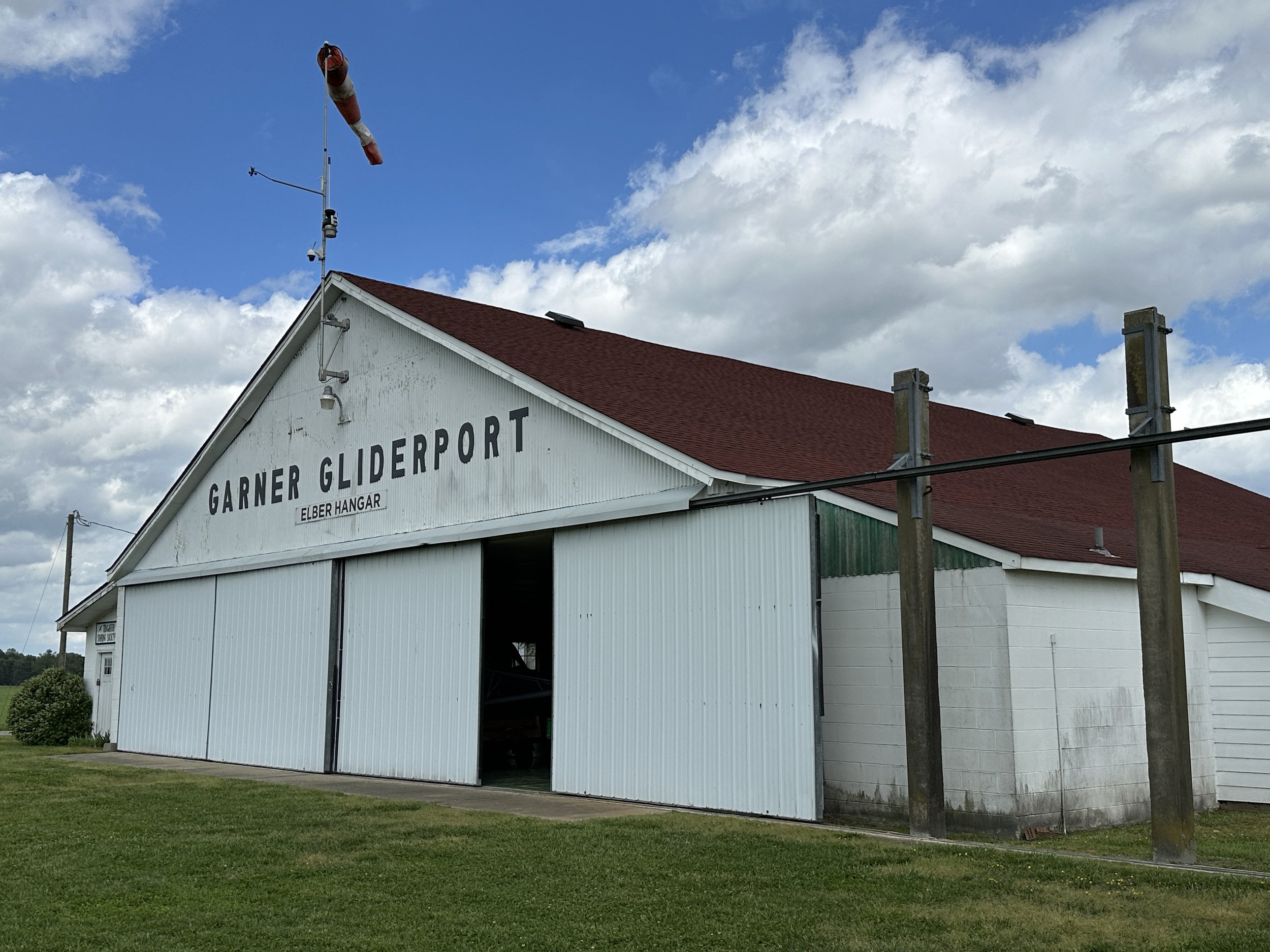 Garner Gliderport - Elber Hangar