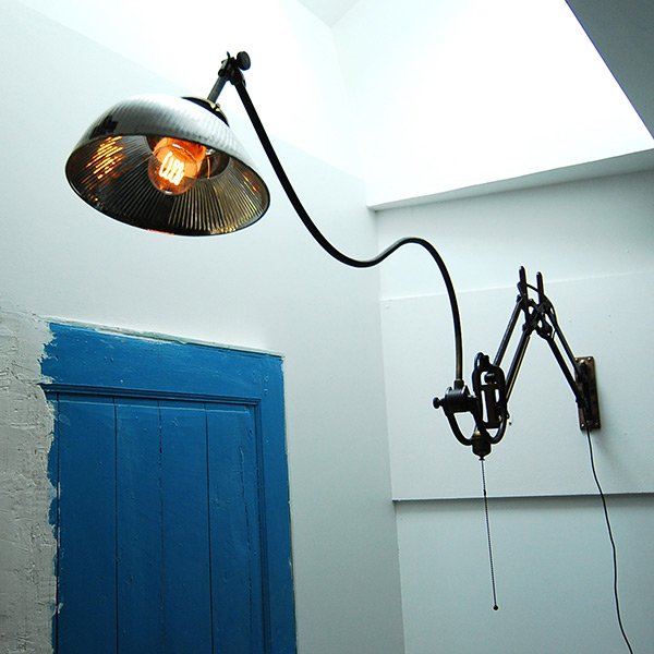 Ritter-dentist-wall-lamp.jpg