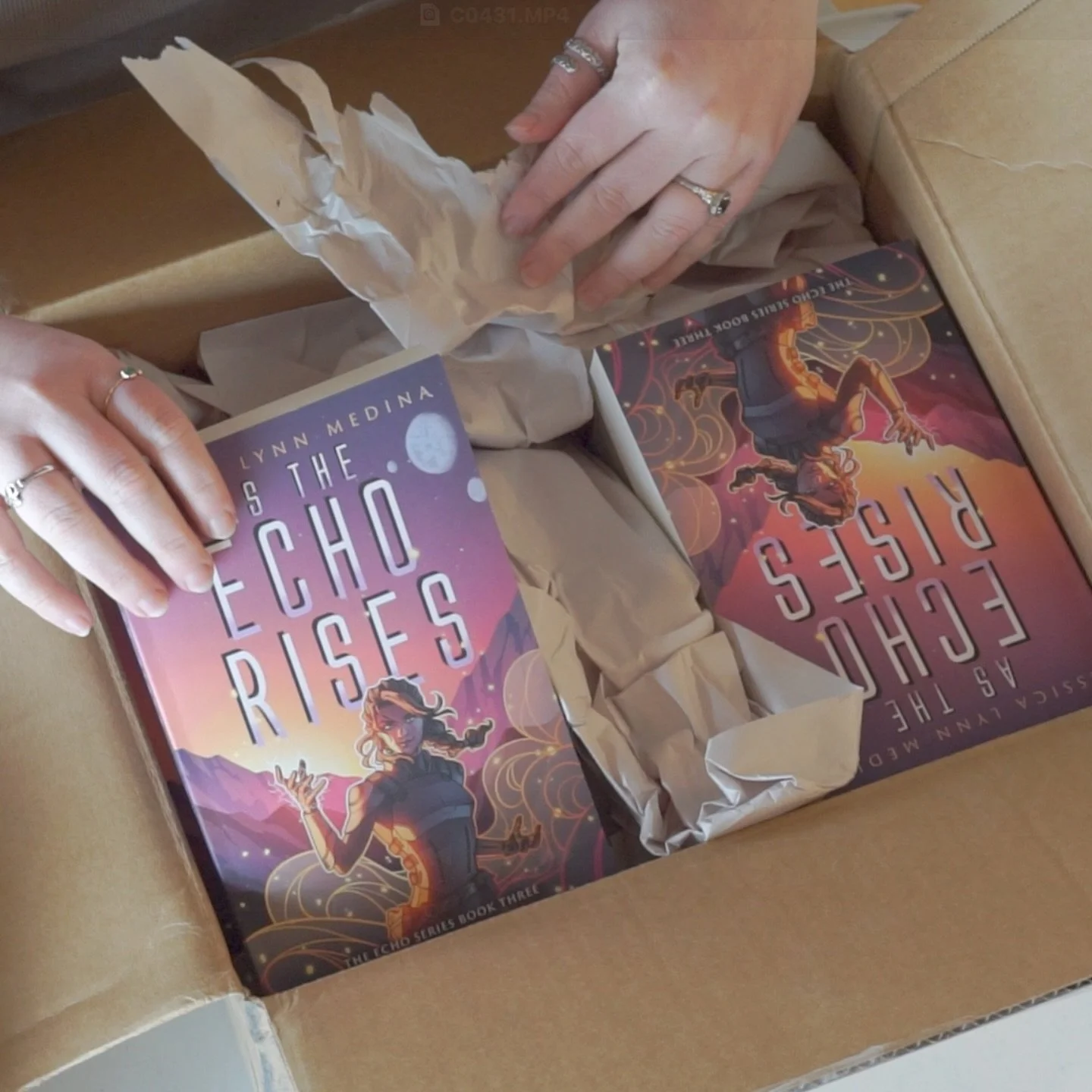 📖 💕Got a special delivery last month... finally holding heaps of copies of my new book. No matter how many I publish, this is still an exciting step. There&rsquo;s nothing quite like finally getting the copies en masse in boxes and they can fill my