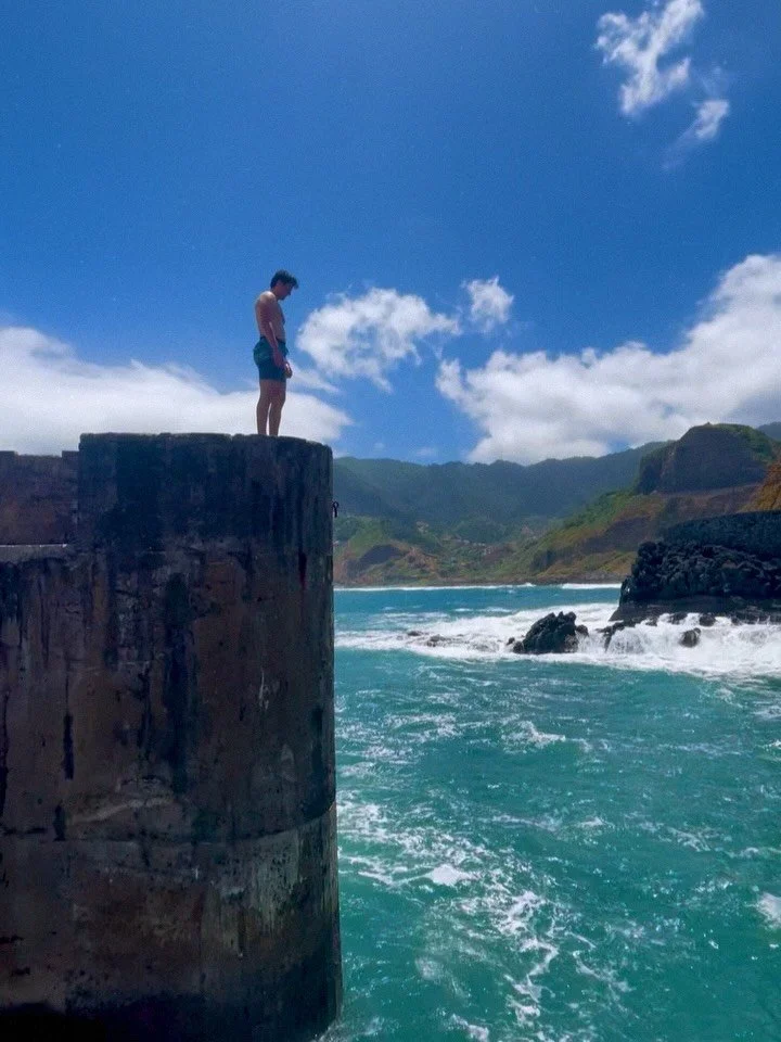 Summer has arrived in the north. Choose your fighter!🧊

*Do not try this at home