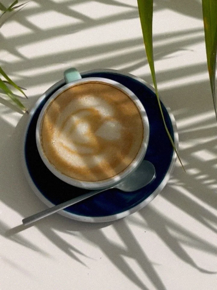 Sun and wind dancing in your coffee cup ☕️ 
🌀🌿⛅️