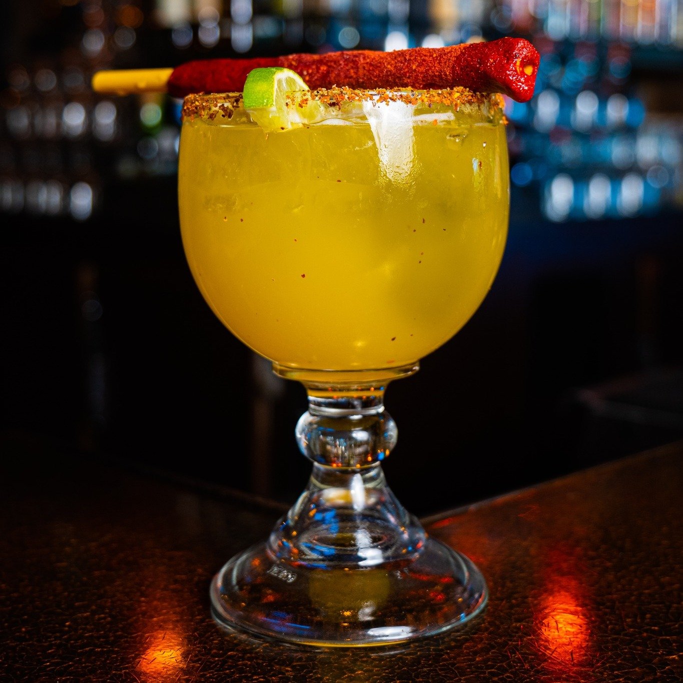 It's 5 o'clock on #thirstythursday what are ya drinking? 🍹 If you're slinging drinks, do they look good enough to get off social media and into your establishment? If not, let's chat.

#moyerproductionco #productphotographer #productphotography #dri