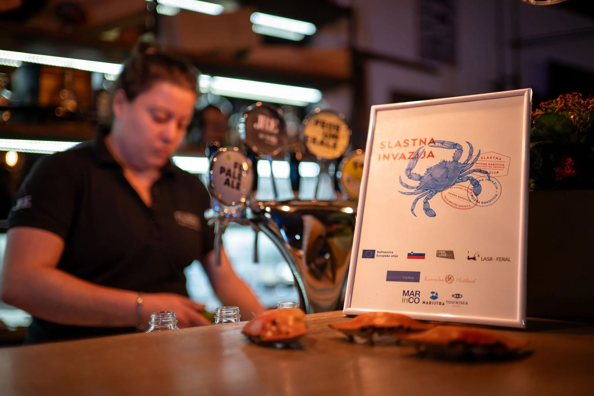 13-03-2026_Kulinarični-večer-modre-rakovice-Rizibizi_Zavod-YouSea_Foto-Danej-Benulič (77).jpg