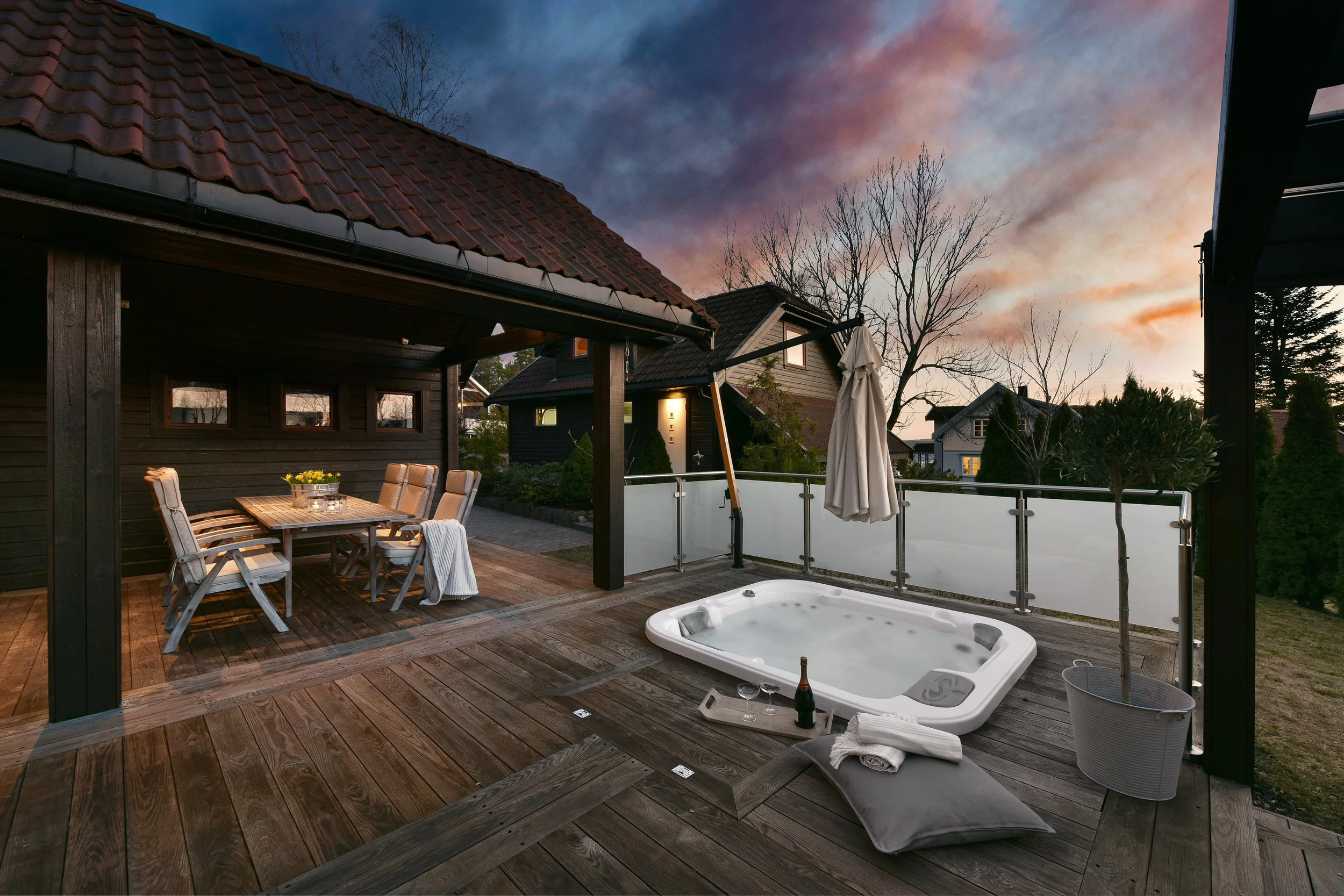 309terrasse_kveld_extra.jpg