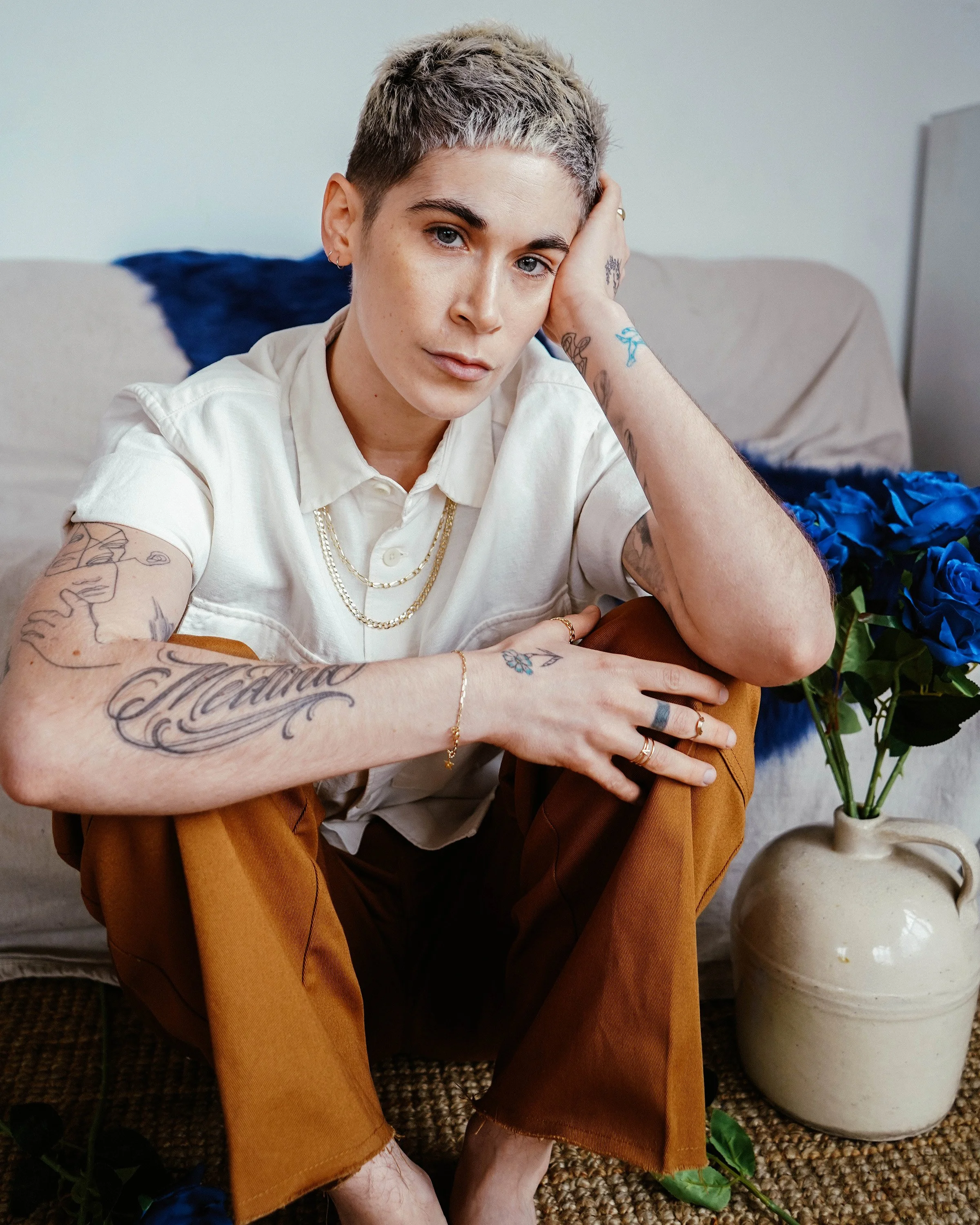 Solo model in studio setting, captured with editorial lighting, professional styling, and fashion-focused composition.