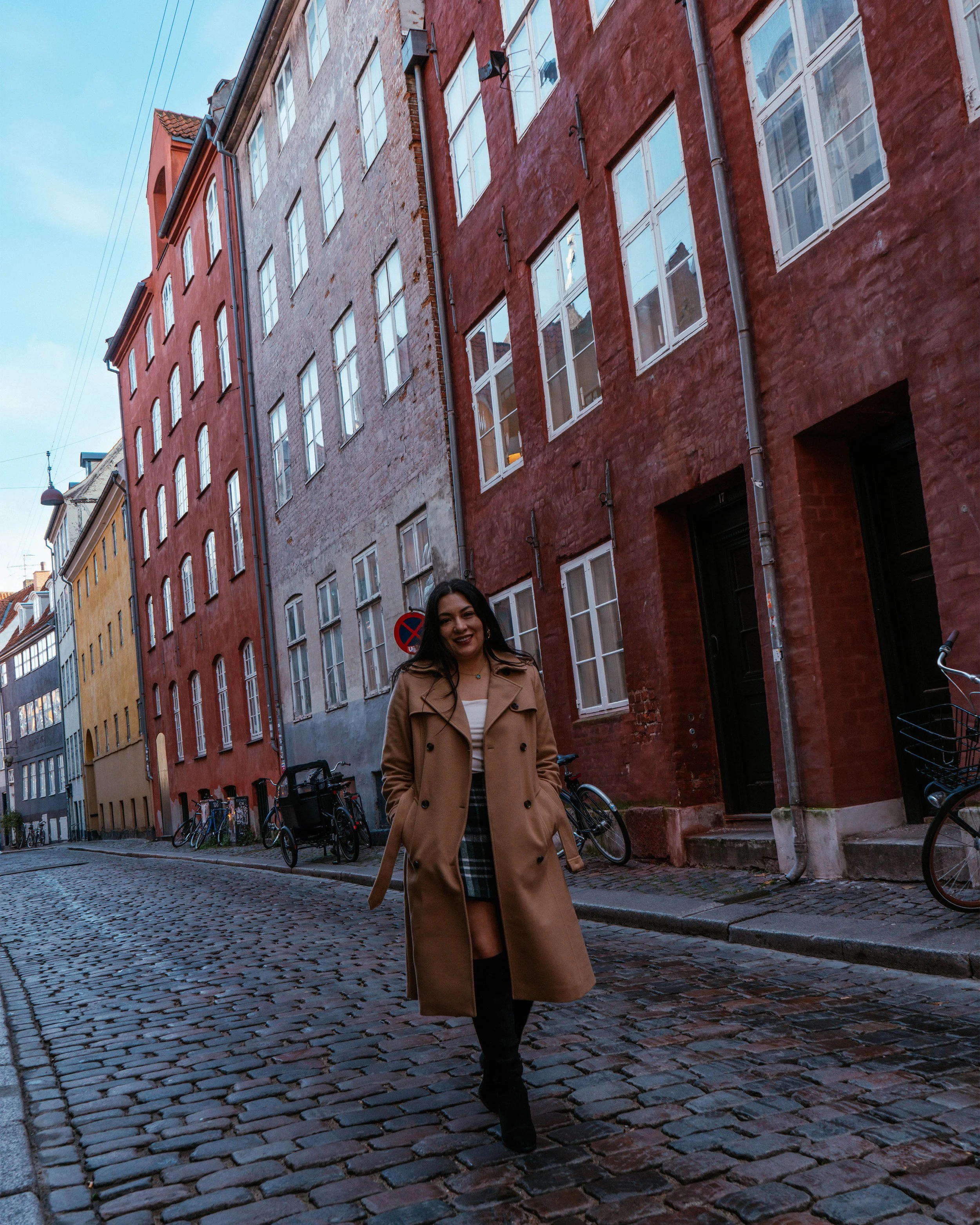 Tourism photography showcasing iconic Copenhagen landmarks, created to document travel experiences with a natural, editorial approach by a Copenhagen-based photographer.