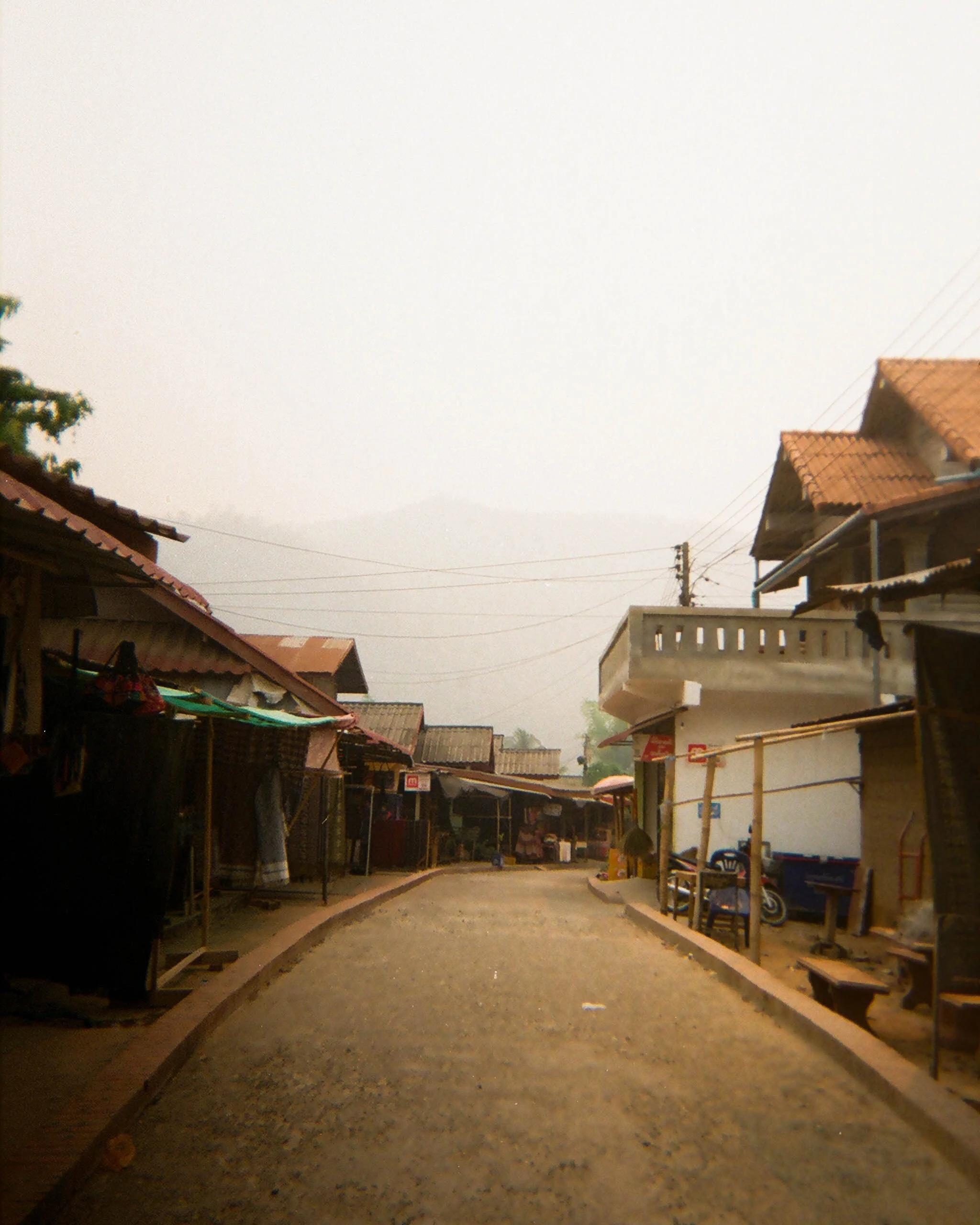 Travel landscape photography by a Copenhagen-based photographer, capturing locations across asia with editorial clarity.