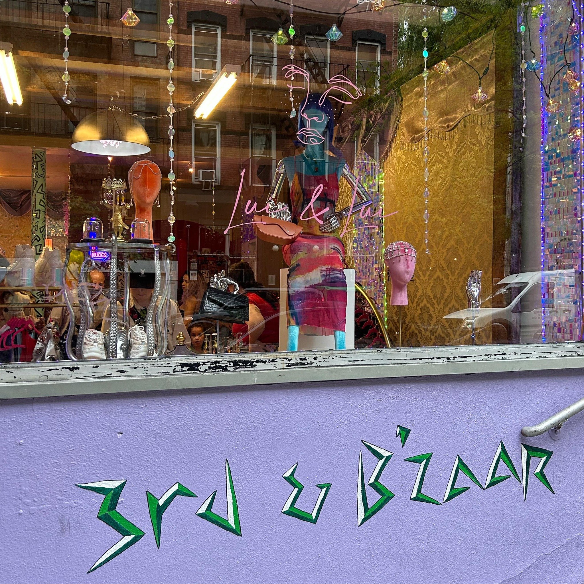 Swing over to @3rdandbzaar today to check out the new / current incarnation of the shop curated by @luiandluinyc featuring fresh fashion, vintage &amp; more!! 

The sun is shining in the East Village &amp; it&rsquo;s a great day to take a stroll &amp