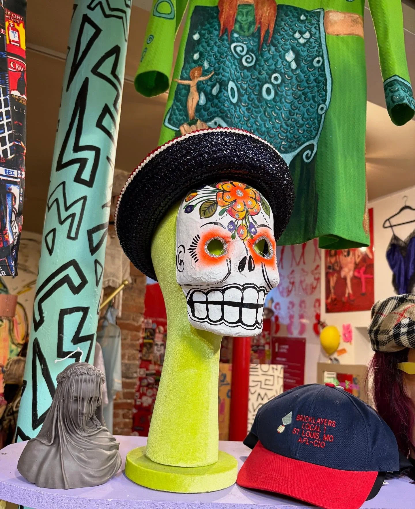 See you back in the shop this Wednesday-Sunday!
Our Fall Market ends Oct 27th! 
Come shop:
@avenuevintagenyc_ 
@capejasminewaxco 
@evvintagecollective 
@hanzawamarket 
@ratresaleclothing 
@slowpoemspress 
@snootieseconds &amp;
@wildstrawberriesvintag