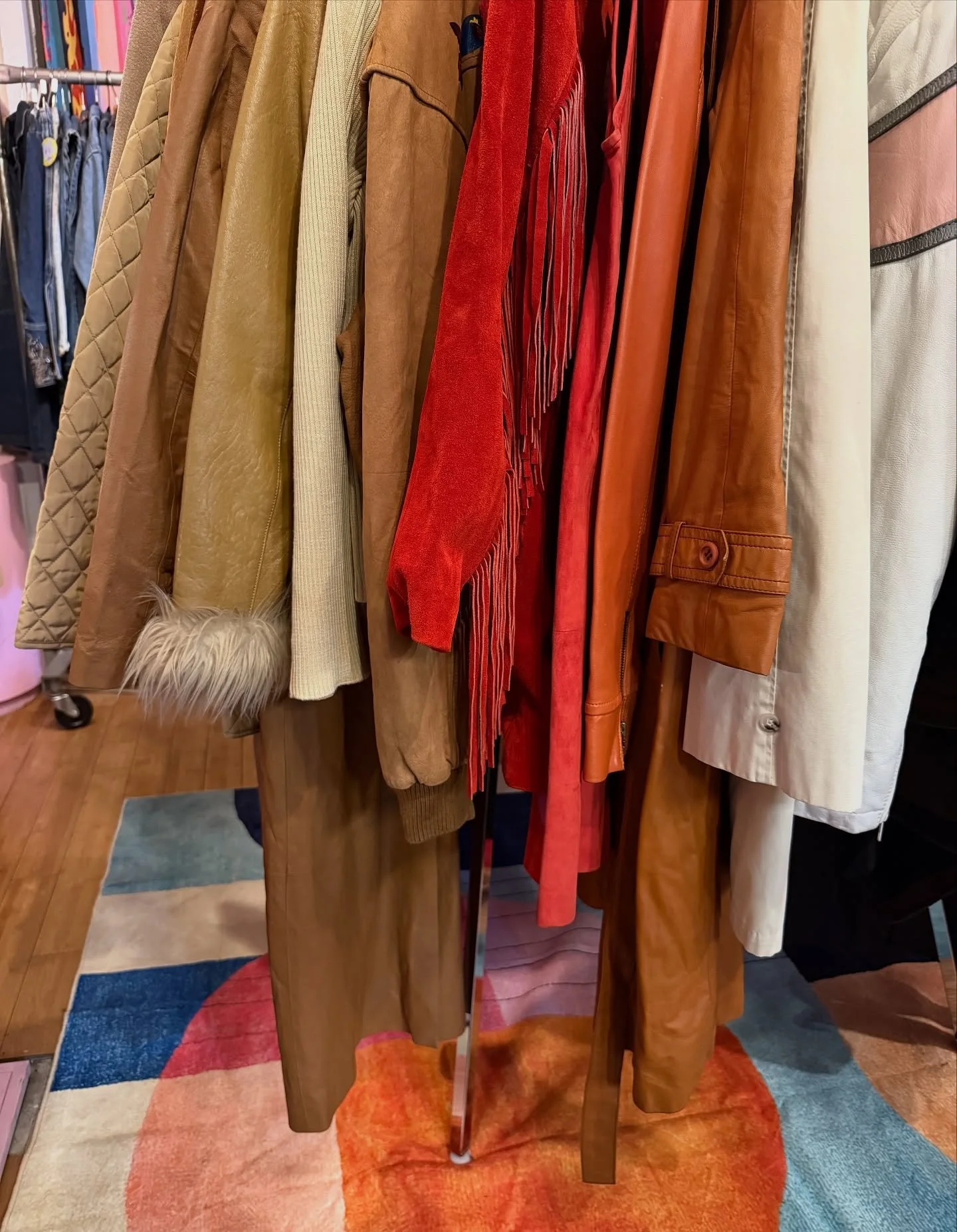 some favorite moments at the shop as we prep to open tomorrow ❤️&zwj;🔥 stop in Wed-Fri 1&ndash;7PM to play dress up and get cozy pieces for the chilly weather ❄️