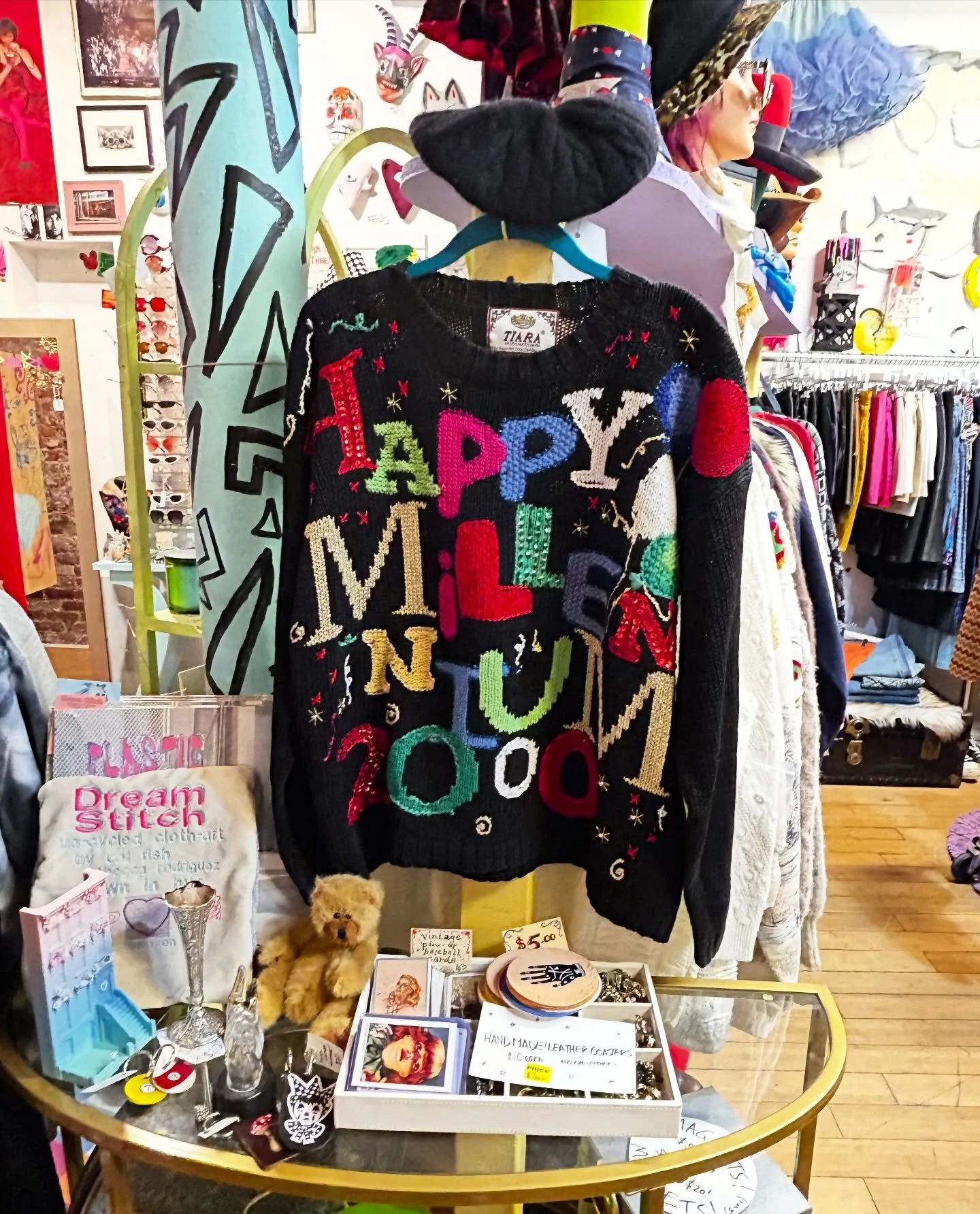 Need a blast from the past to escape 2025? Drop by @3rdandbzaar today to dream Y2K, 90&rsquo;s, 80&rsquo;s, 70&rsquo;s and beyond 💭💭💭 See you in the shop 12-7PM! 

Pic + Sweater from @ratresaleclothing 🐀✨