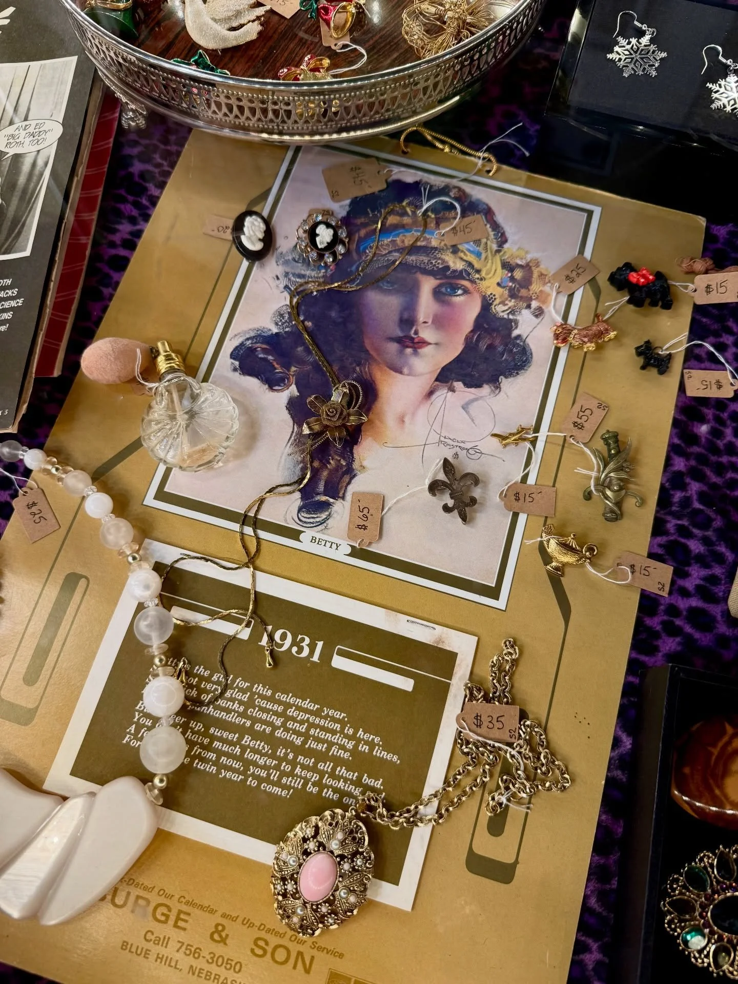 Shop&rsquo;s open today Fri 1-7 PM and Sat+Sun 12-7 PM 💫💫💫 So many new specialty pieces for a gorgeous start to the year, stop on in ❣️ 

Images by @snootieseconds