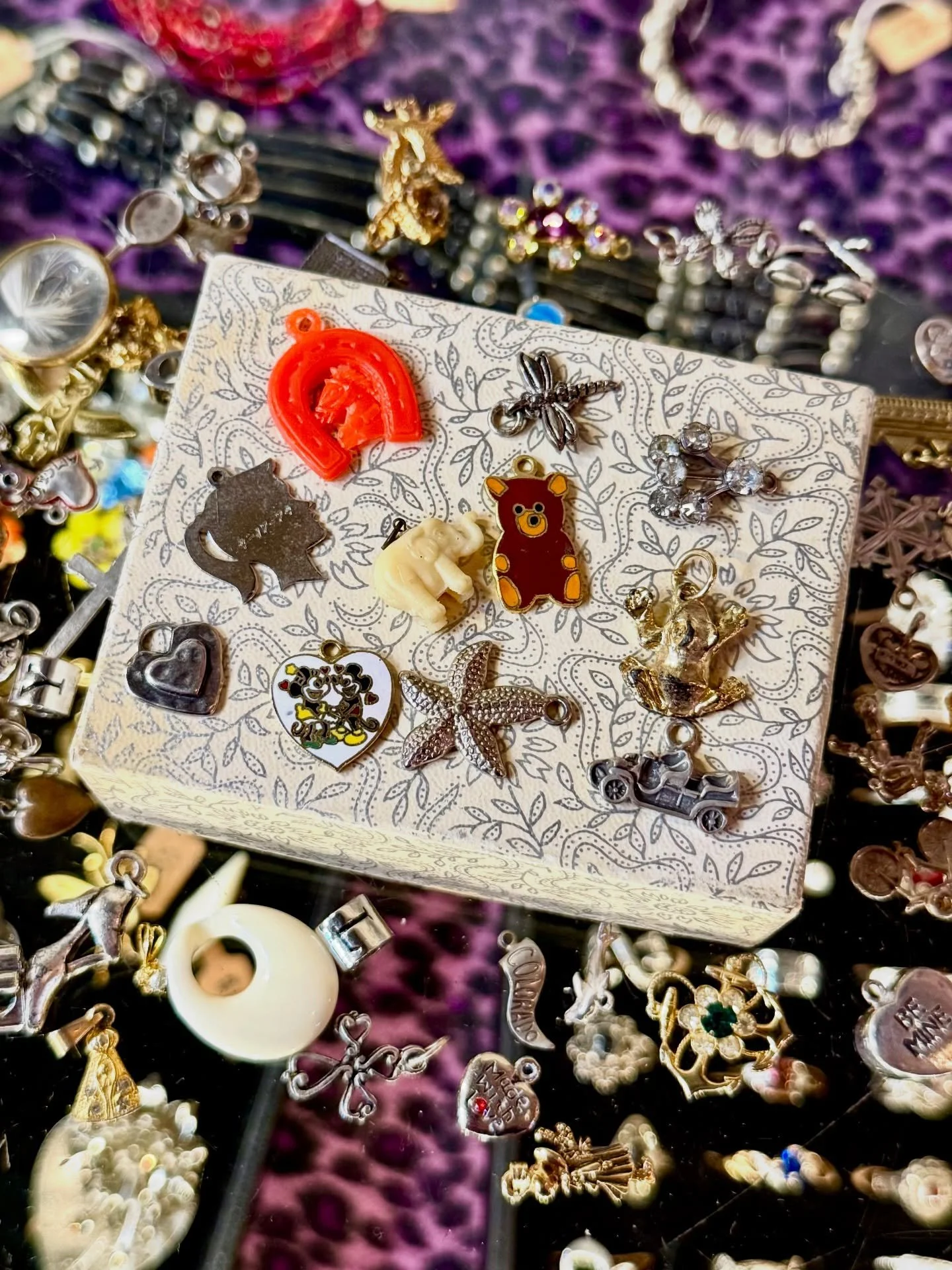 shop&rsquo;s open today 1-7 and all weekend long! stop on in to shop our new vendor line-up and see all the one of a kind pieces in store now 🥰🥰🥰