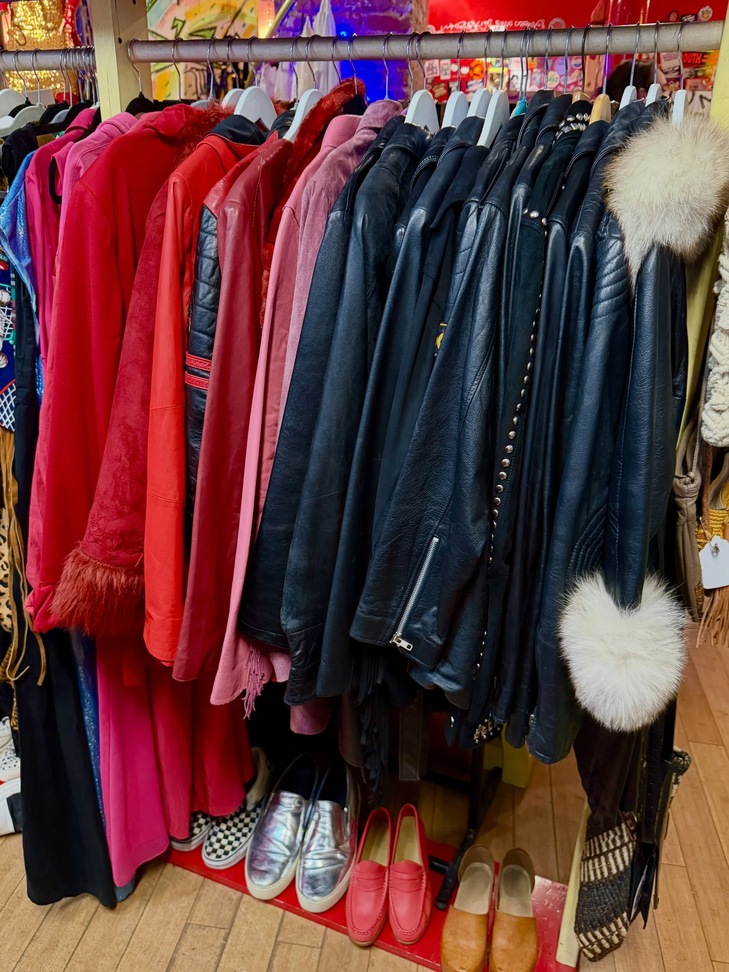 We have funky fun fits! Come shop with us 👻 
Tons of new fall arrivals 🍁