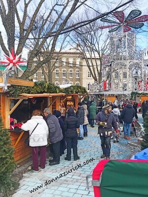 christmas markets in Quebec City.jpeg