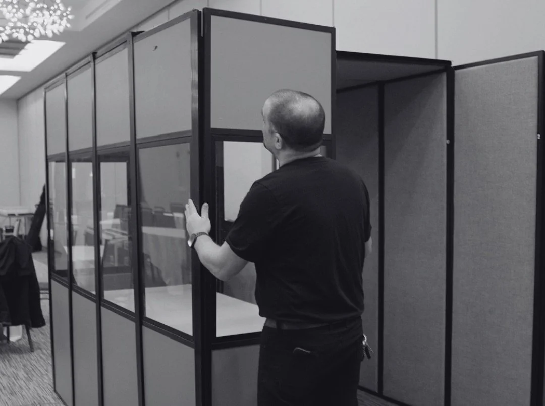 Infrared vs FM Interpretation Systems: What Event Planners Need to Know