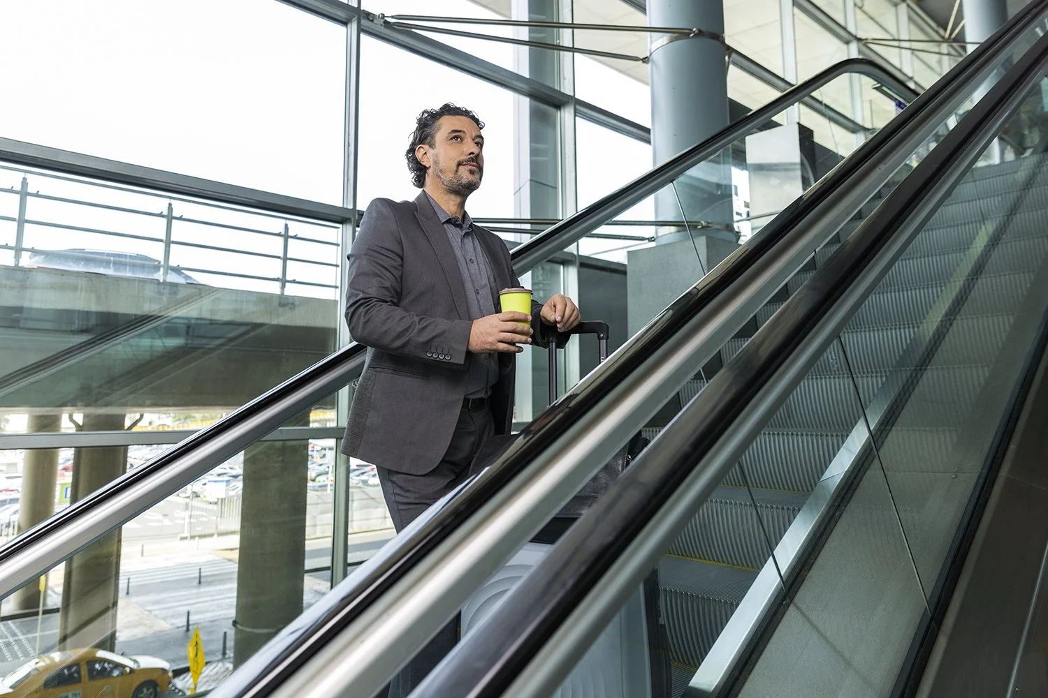2022_12_18_GETTYIMAGES_BANCOLOMBIA_AIRPORT_PICTURE2_1009 copy.jpg
