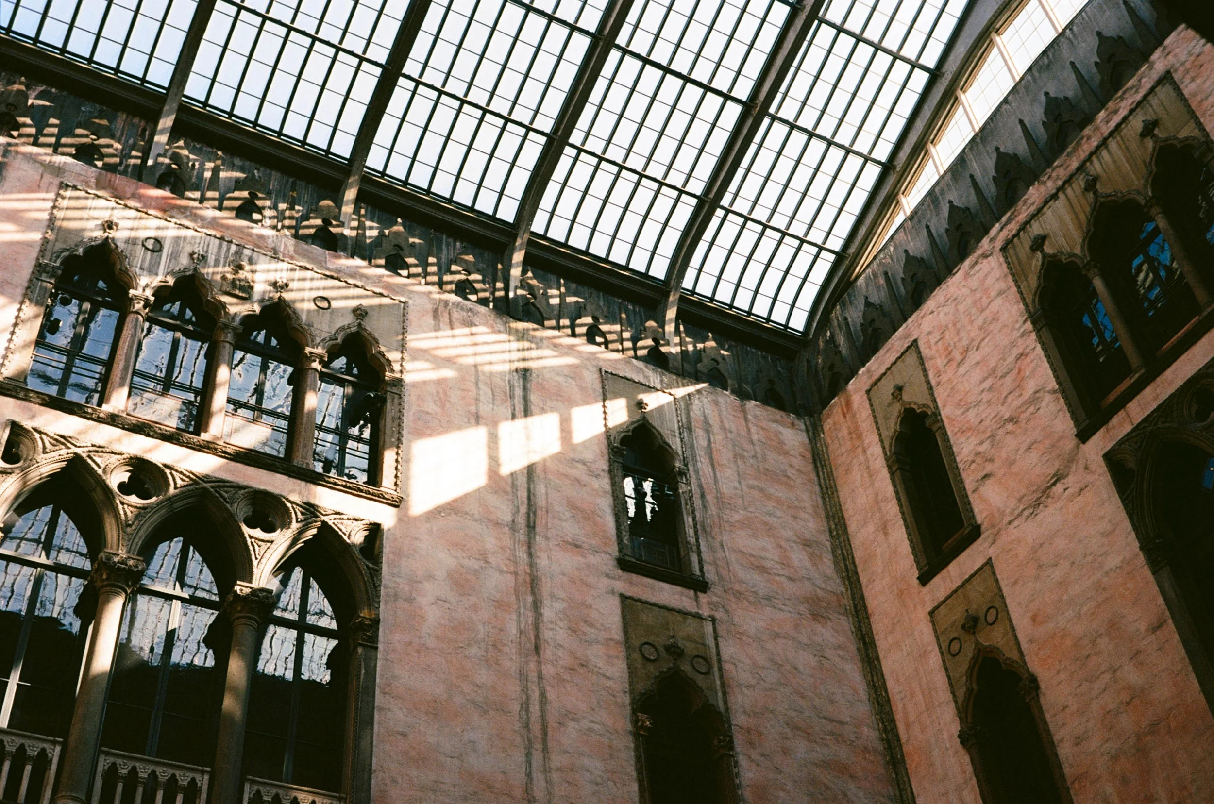 021 Voigtlander R2 Ektar 100 August Boston 2025_27.jpg