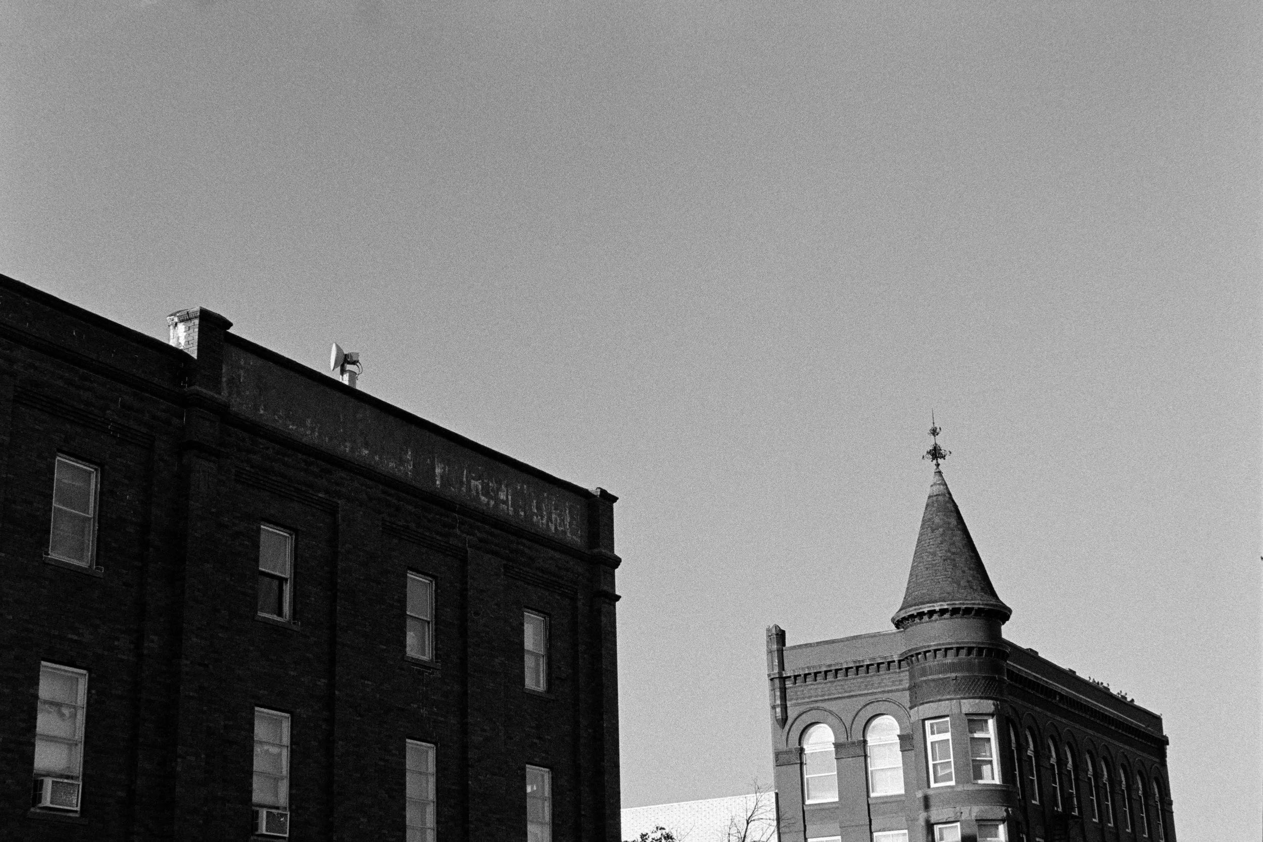 032 Leica M6 HP5 Brylee Wedding October 2025_5.jpg