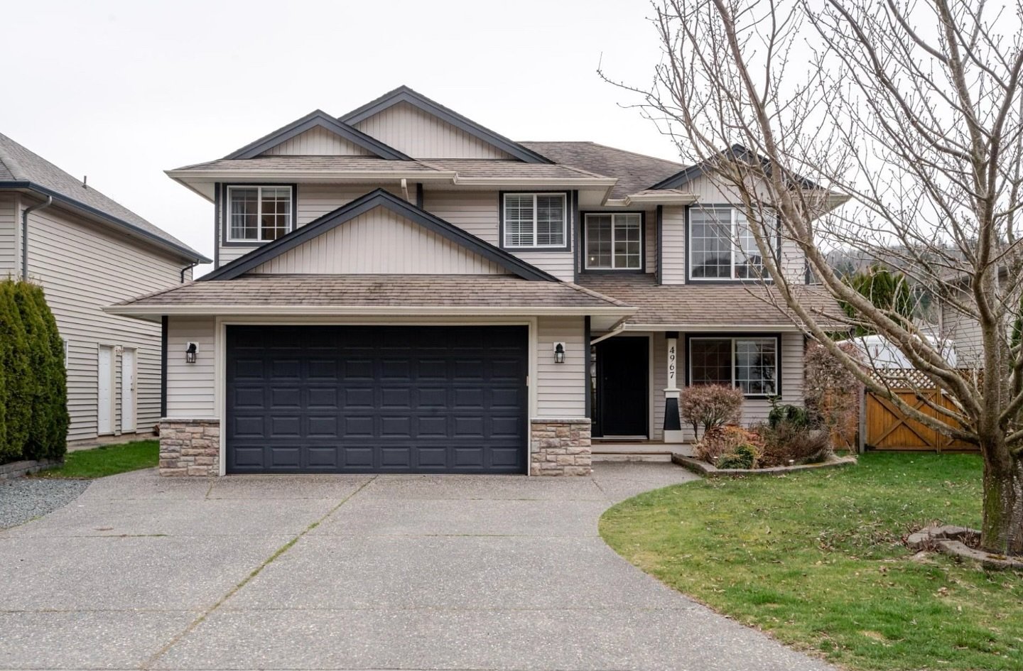 ❗️SOLD❗️

Congratulations to my buyers for purchasing this beautiful family home! I&rsquo;m so excited for this next adventure and I cannot wait to hear about the new memories made here! &hearts;️

And a big thank you to @harvwesteringh! It was fanta