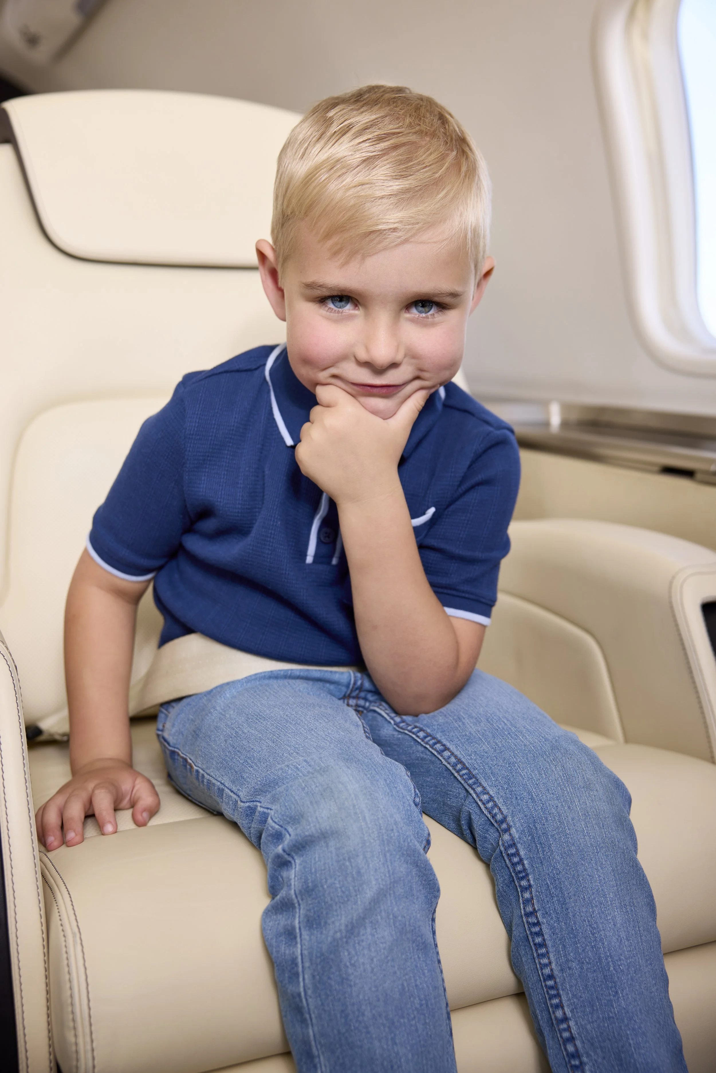 04_First_Family_Inside_Jet_158.jpg
