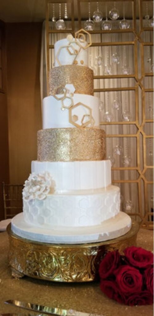  white and gold wedding cake 
