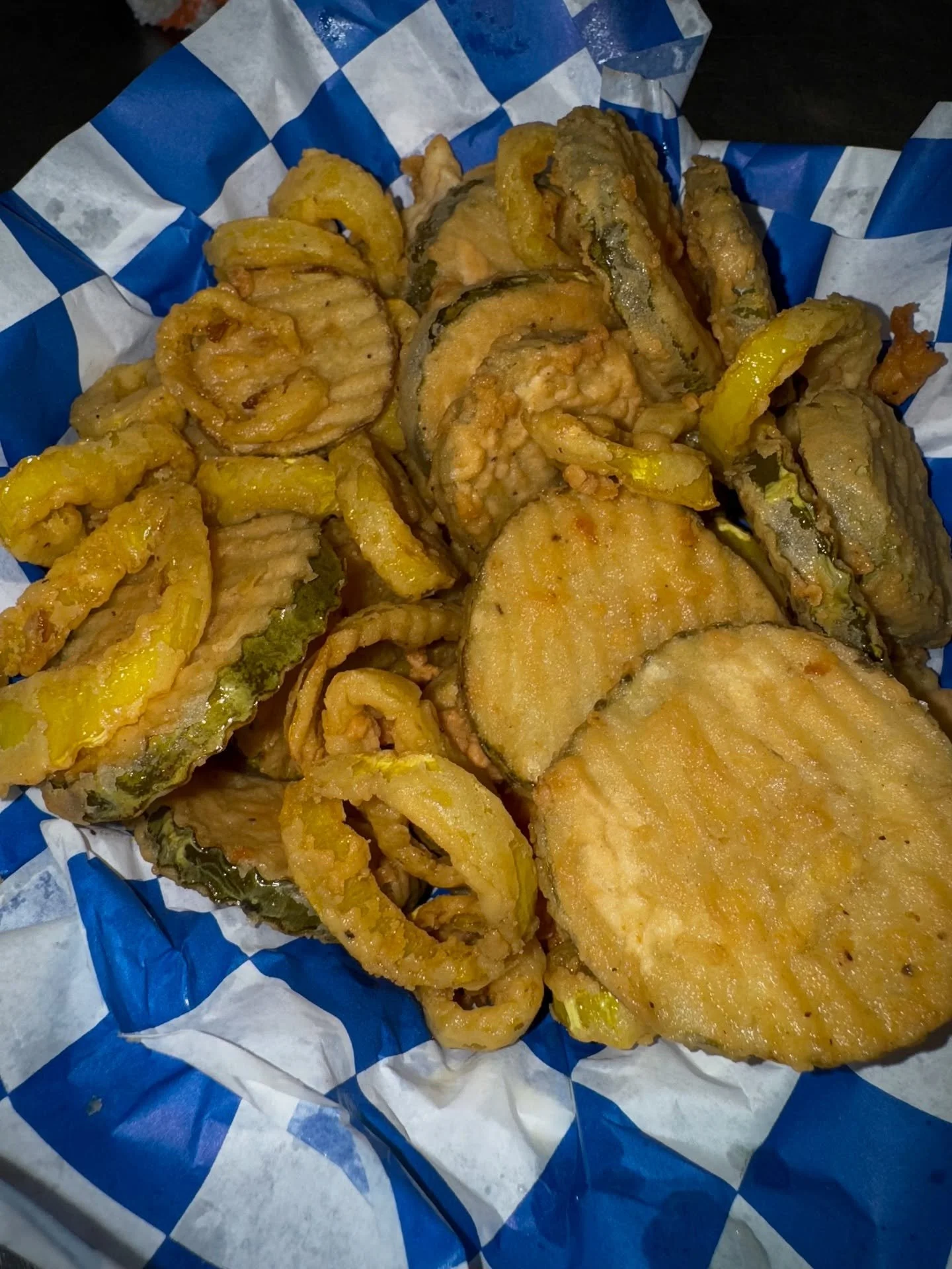 Stop by Bub&rsquo;s this weekend and grab an order of Fried Pickles &amp; Banana Peppers! Happy Hour is 11 AM - 5 PM &amp; 8 PM - Close! 😎

📍 3501 Teays Valley Road, Hurricane 
💻 Order online - bubbarinos.com 
📞 Call now - 304.397.6037