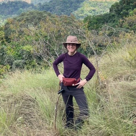 Dr. Laura van Holstein