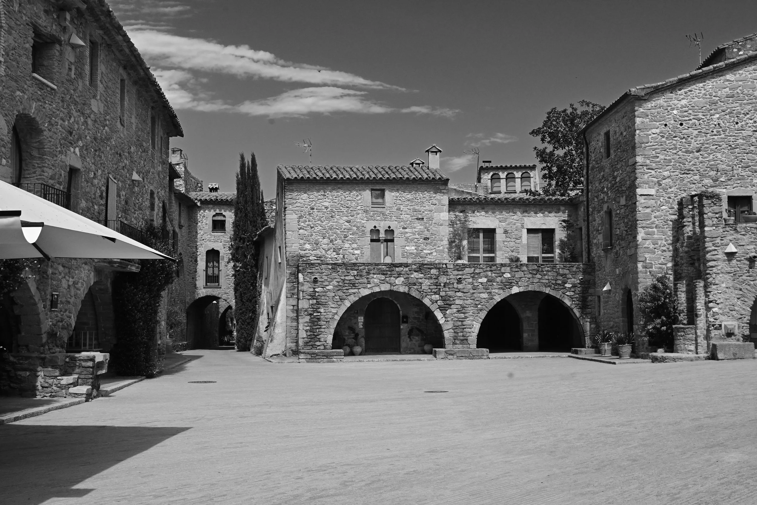 DSC_1668_28Empty town.JPG