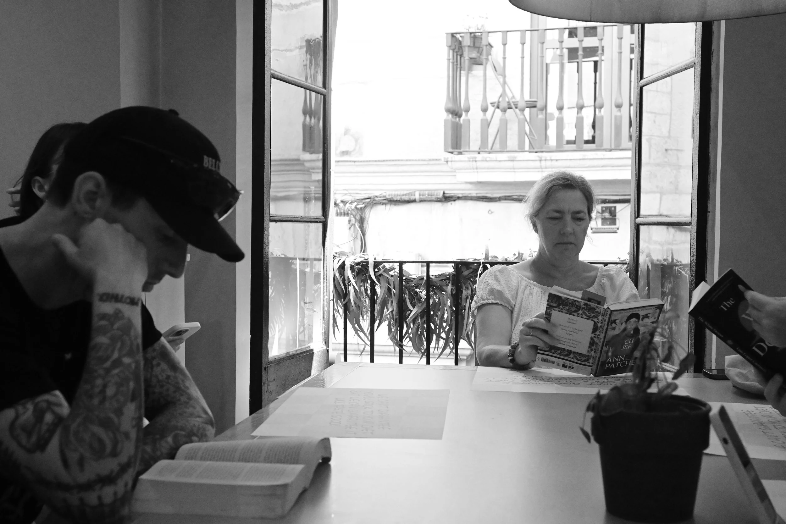 DSC_1836_45reading2.JPG